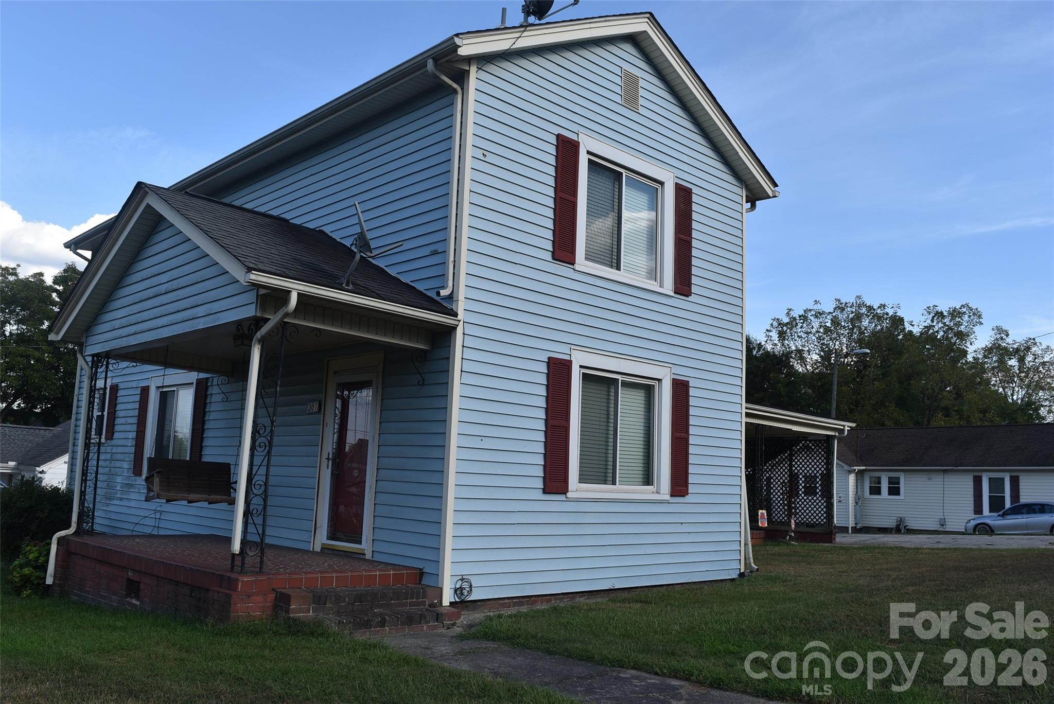 301 Highland Street — Mount Holly
