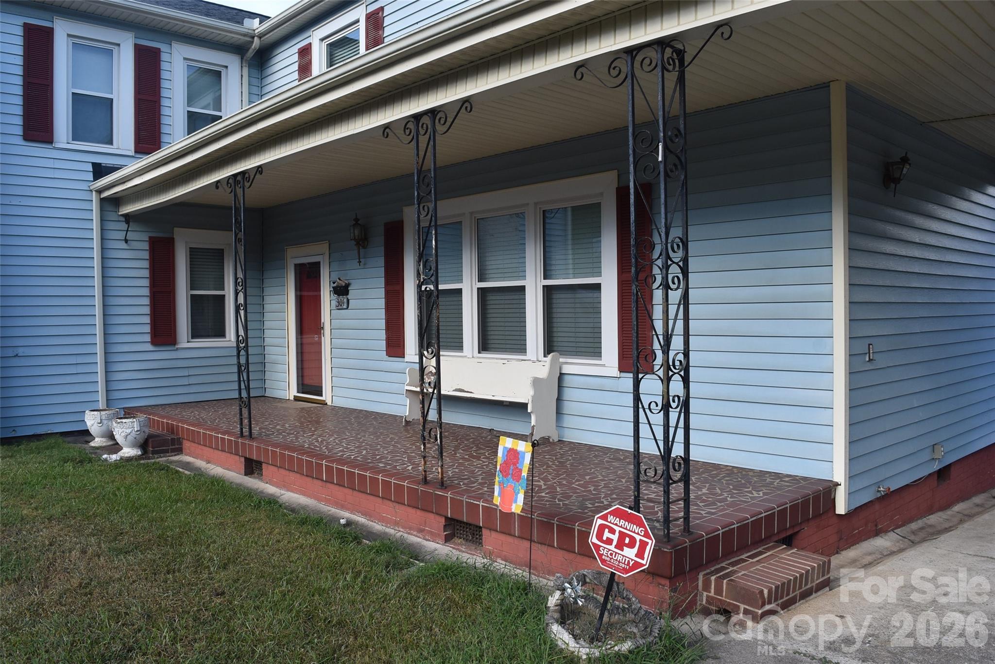 301 Highland Street — Mount Holly