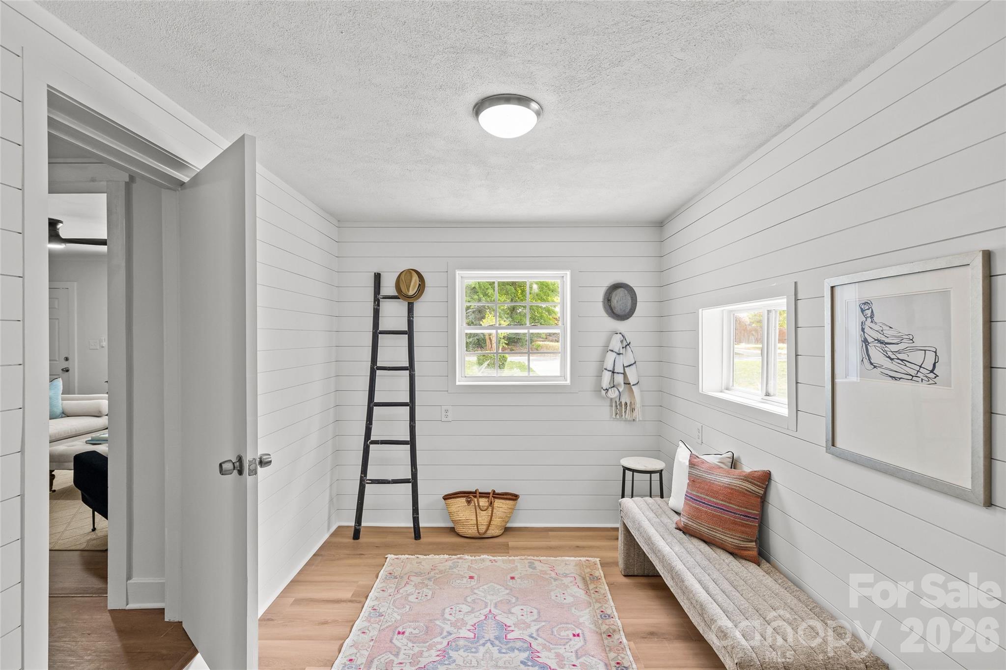 1915 Birchcrest Drive — Charlotte