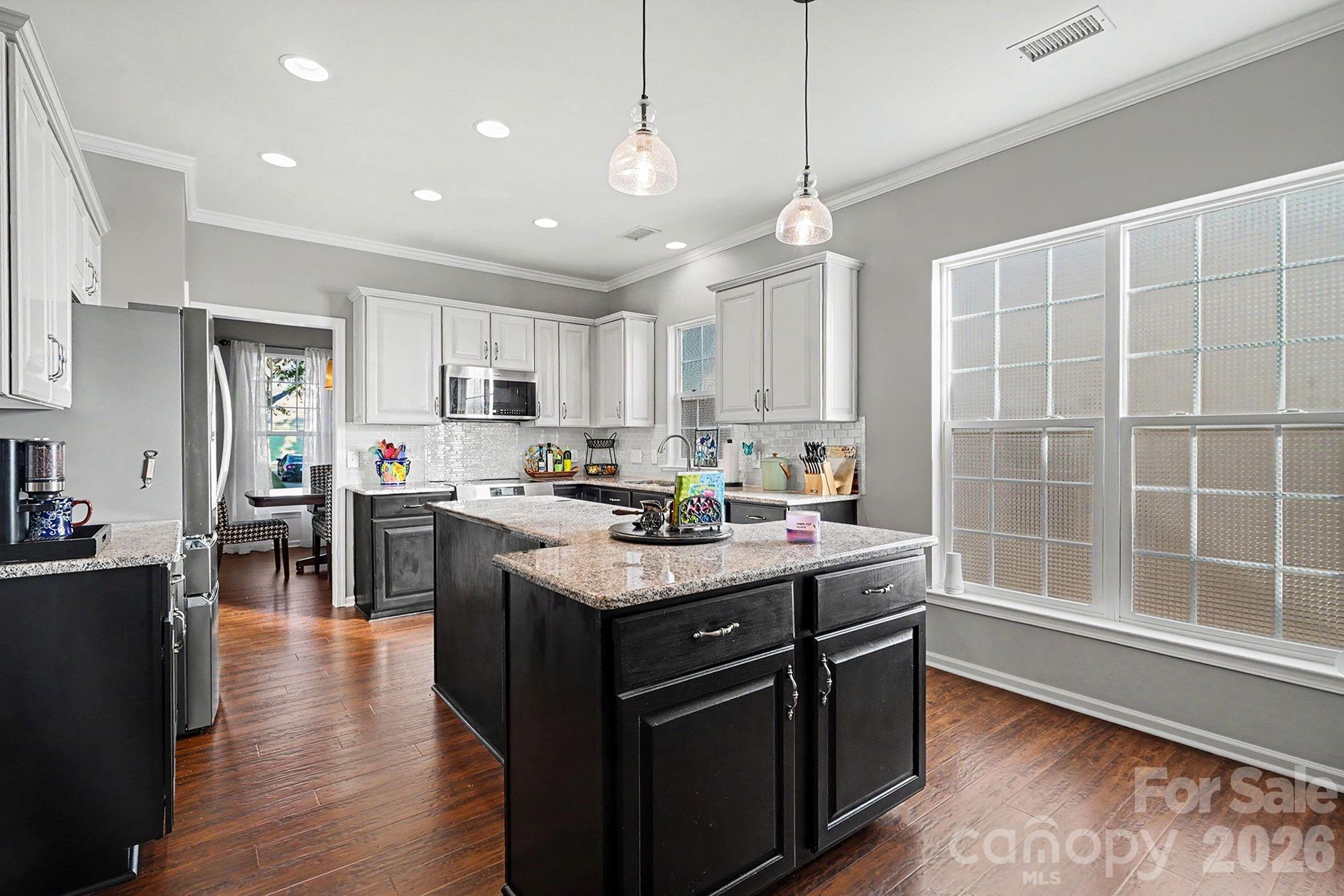 7024 Saranac Lane — Charlotte