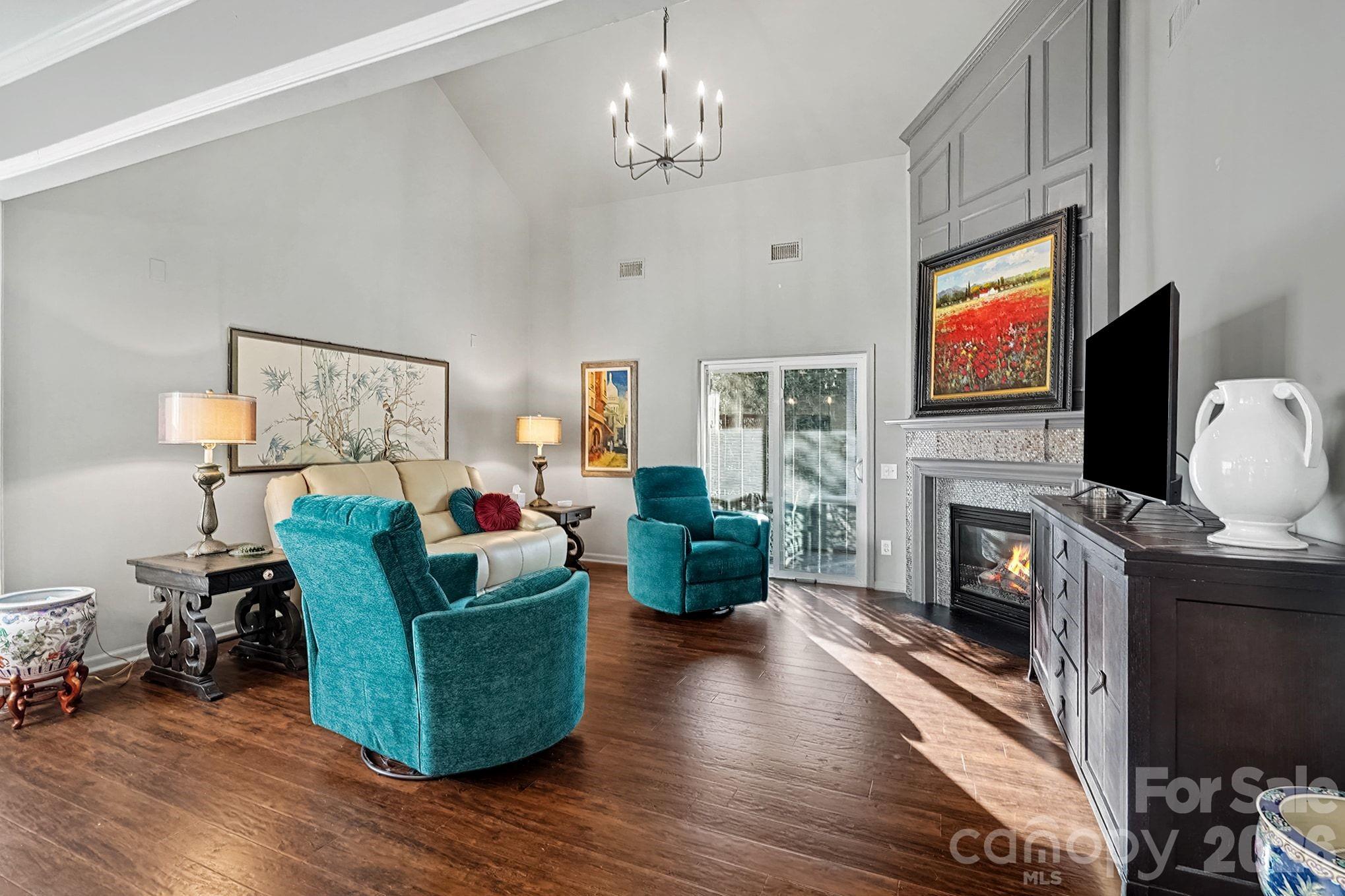 7024 Saranac Lane — Charlotte
