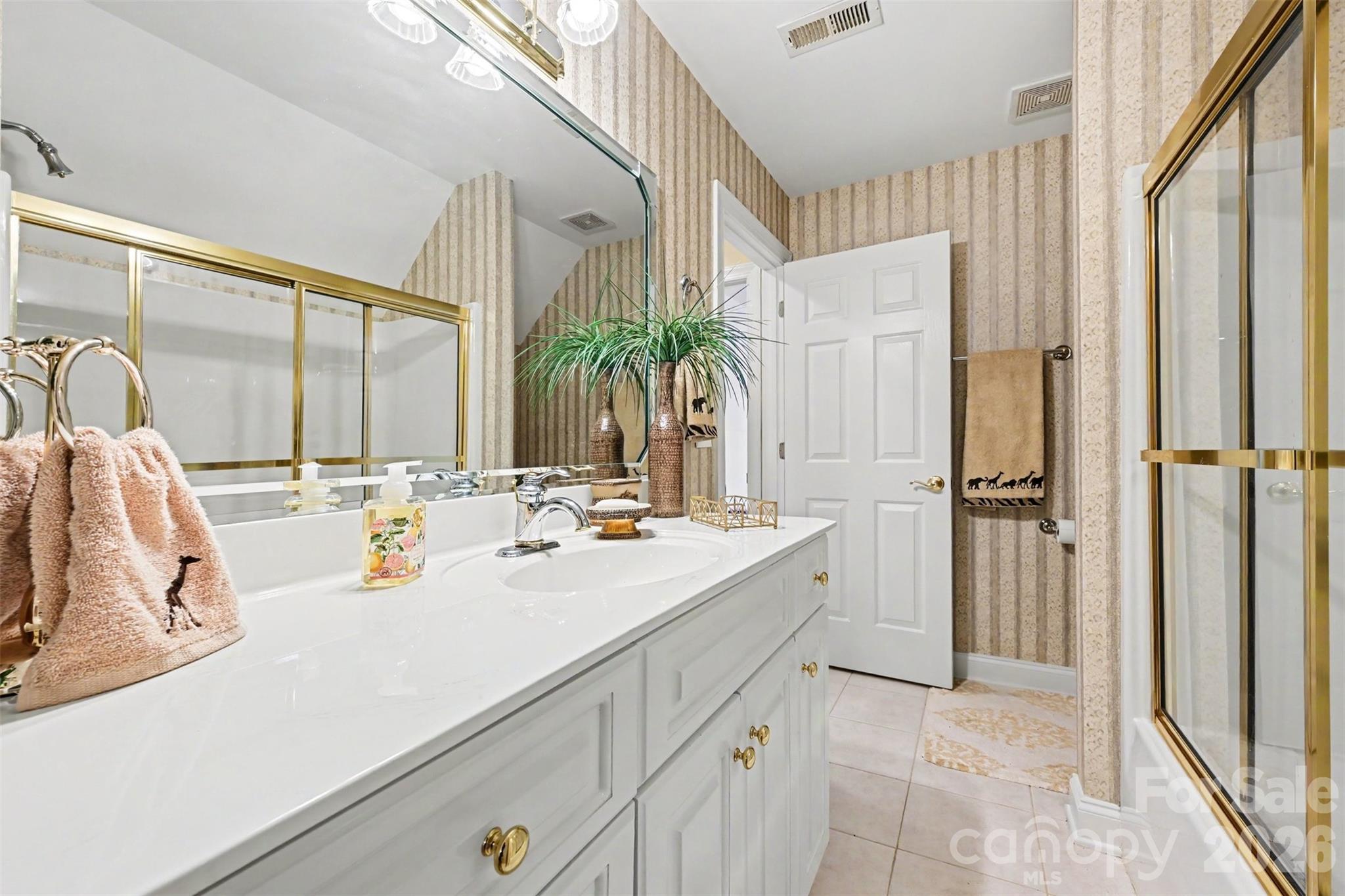 1244 Kennett Avenue — Gastonia