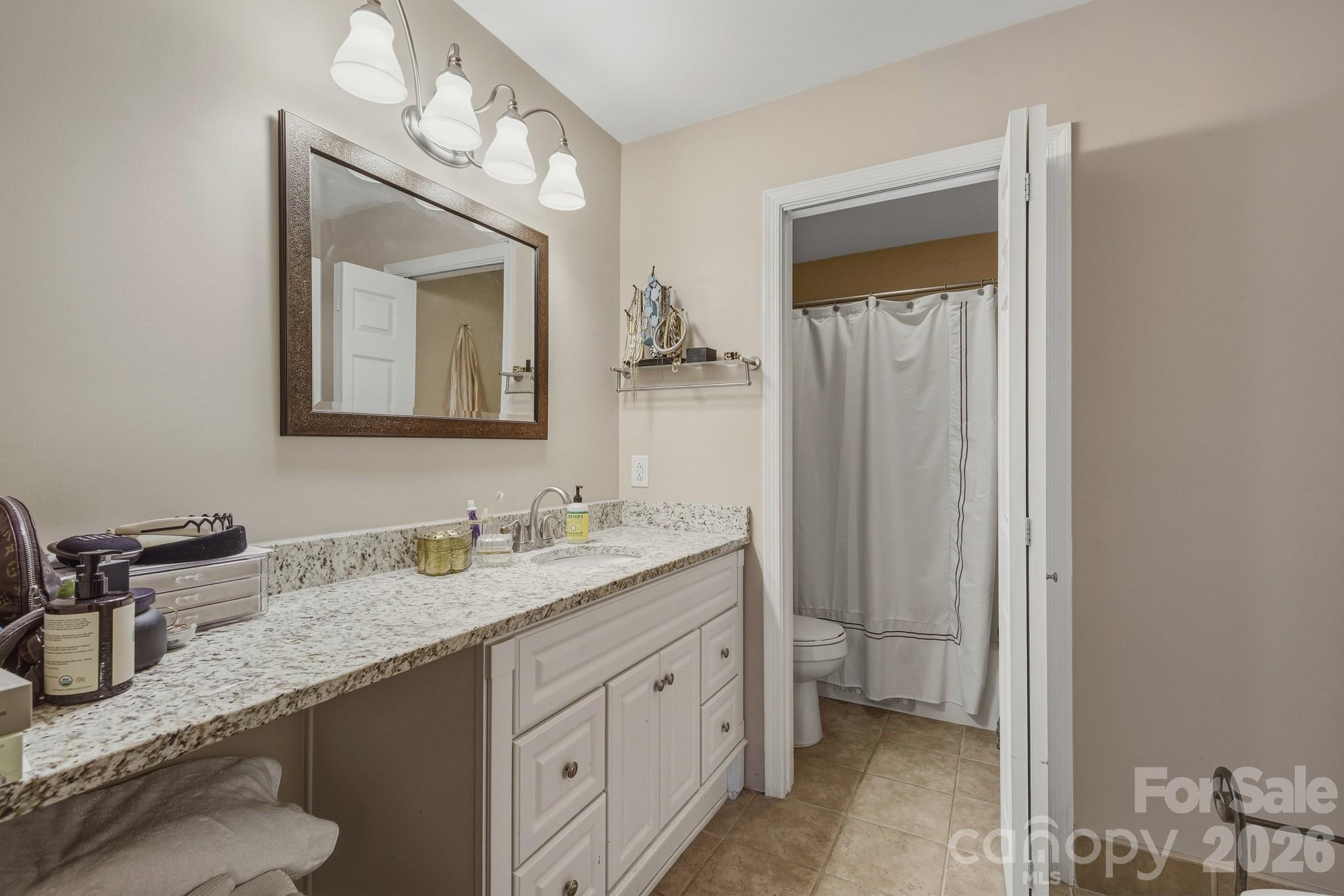 7034 Quail Hill Road — Charlotte