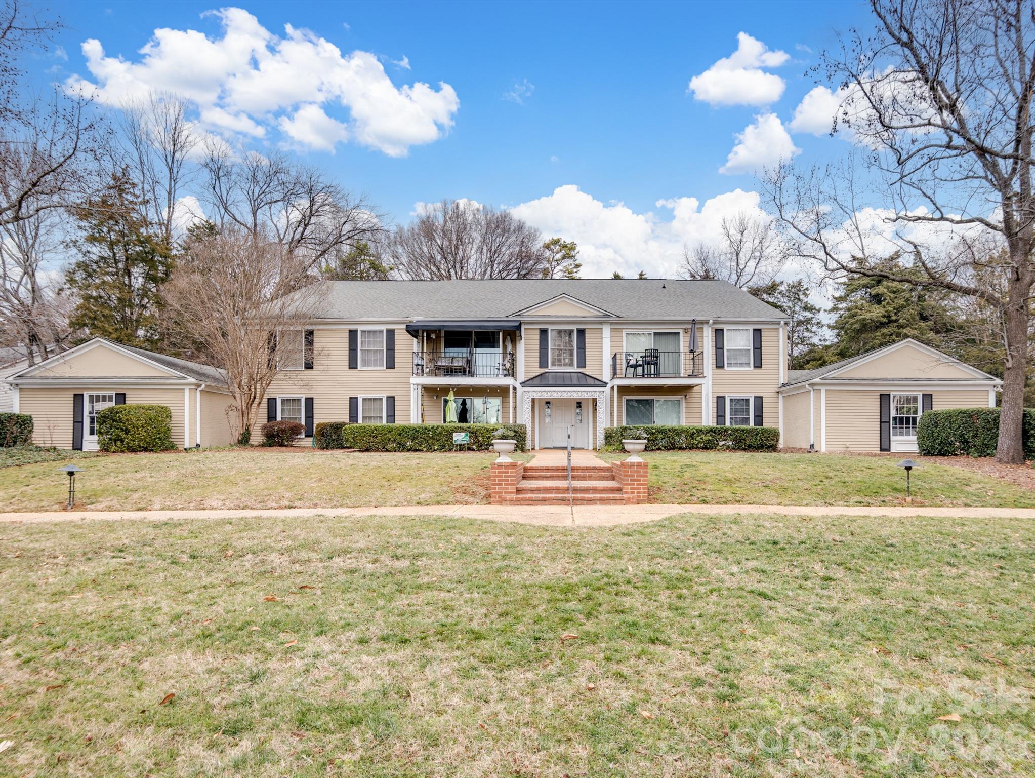 7034 Quail Hill Road — Charlotte