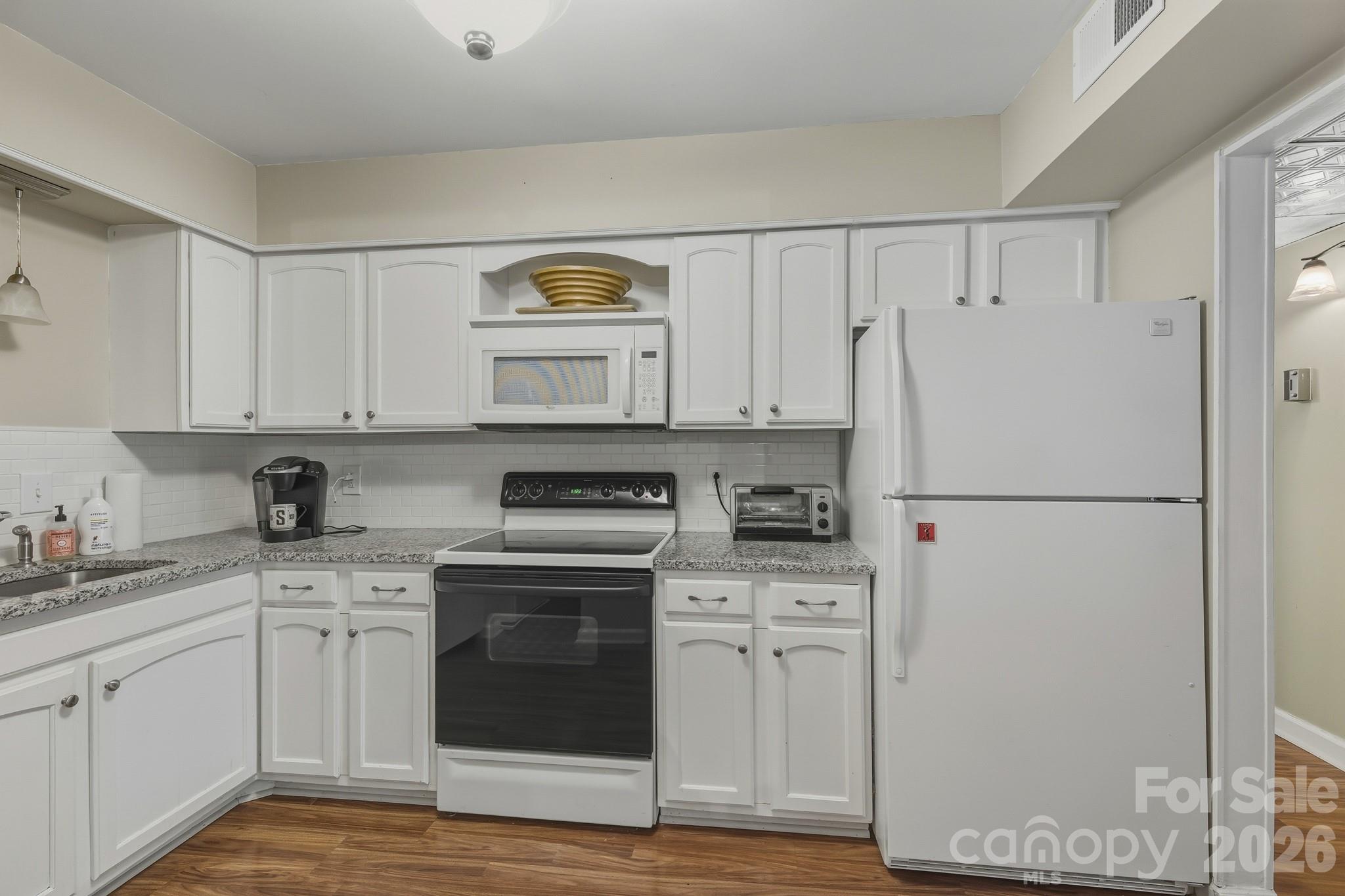 7034 Quail Hill Road — Charlotte