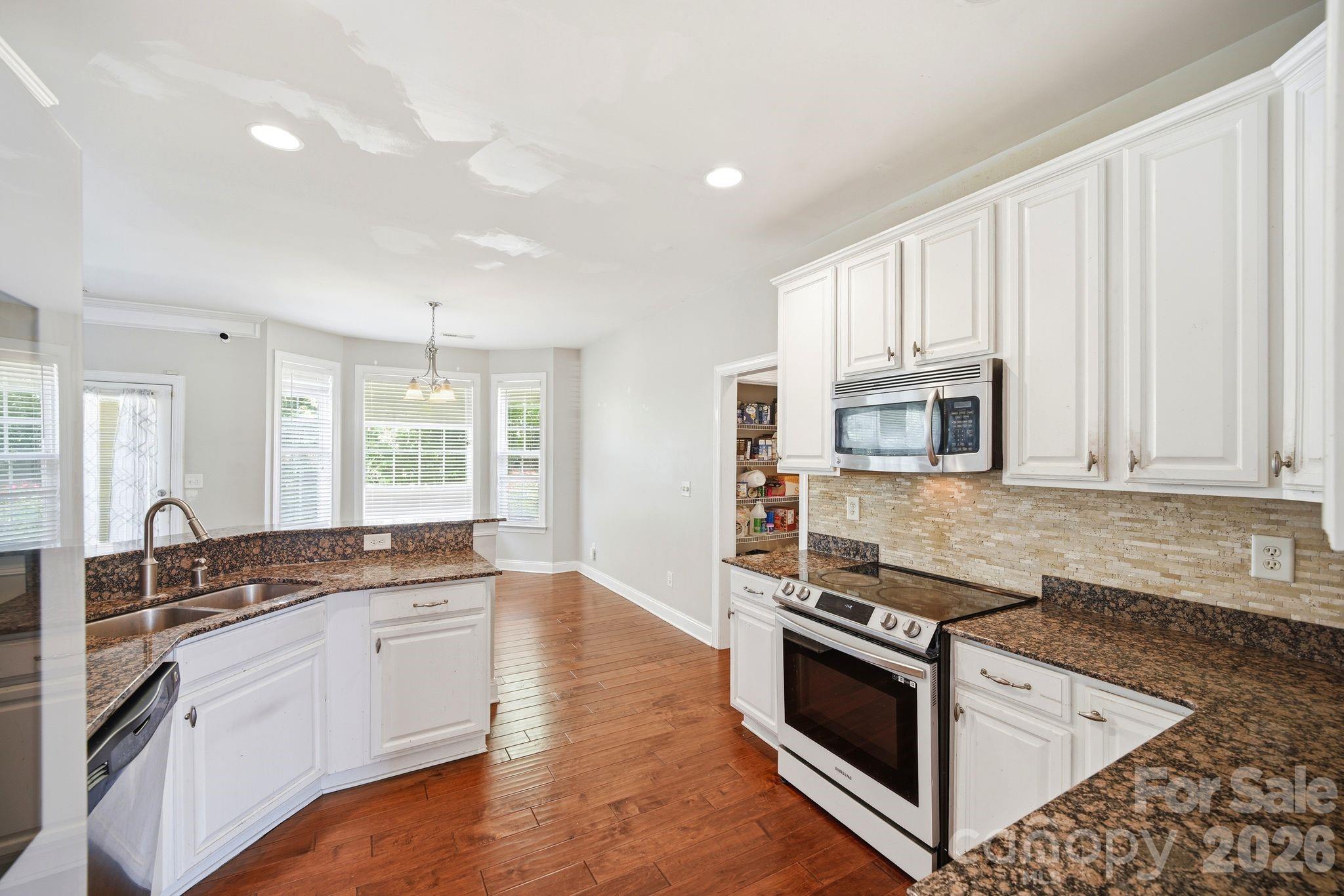 8505 Delamere Lane — Charlotte