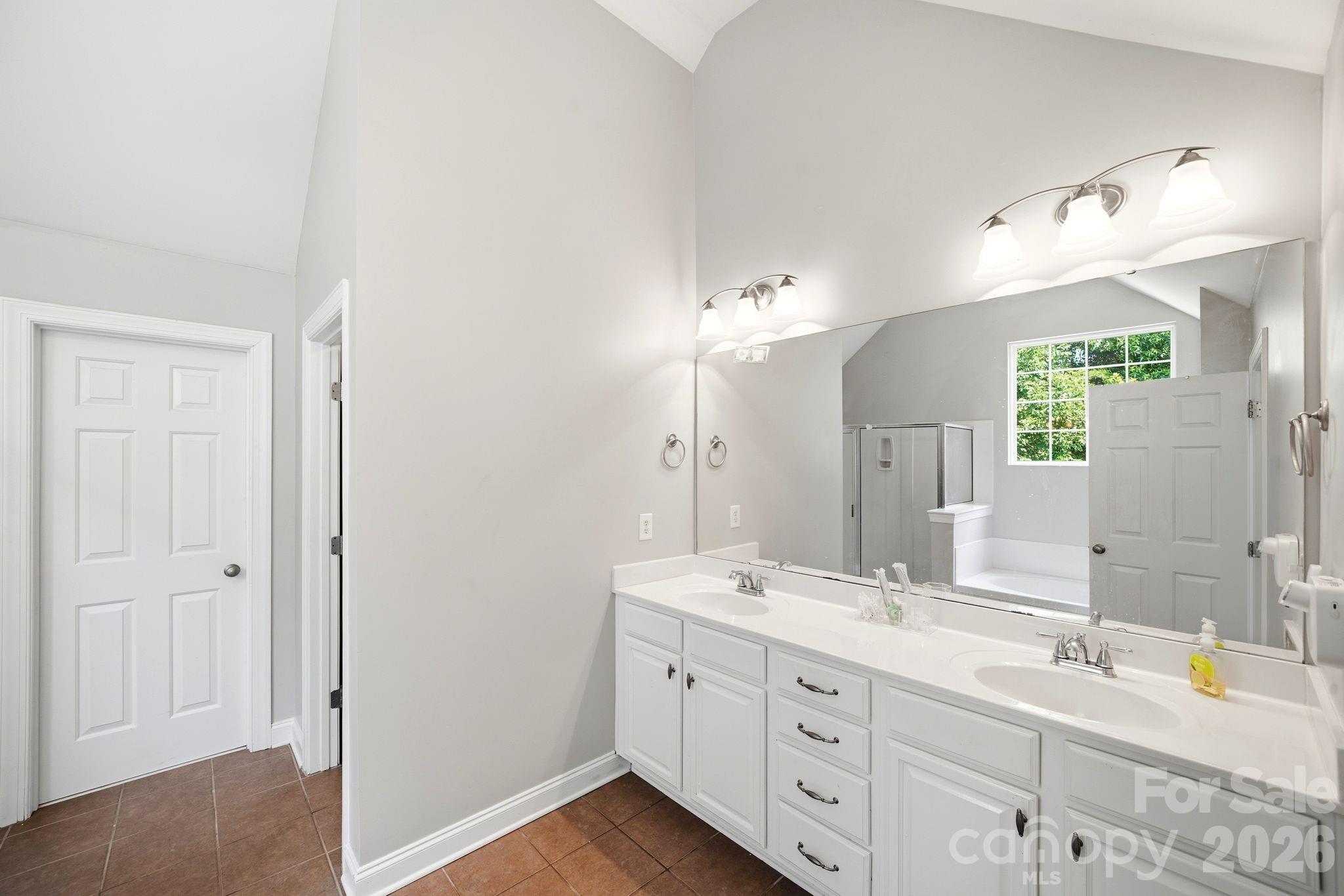 8505 Delamere Lane — Charlotte