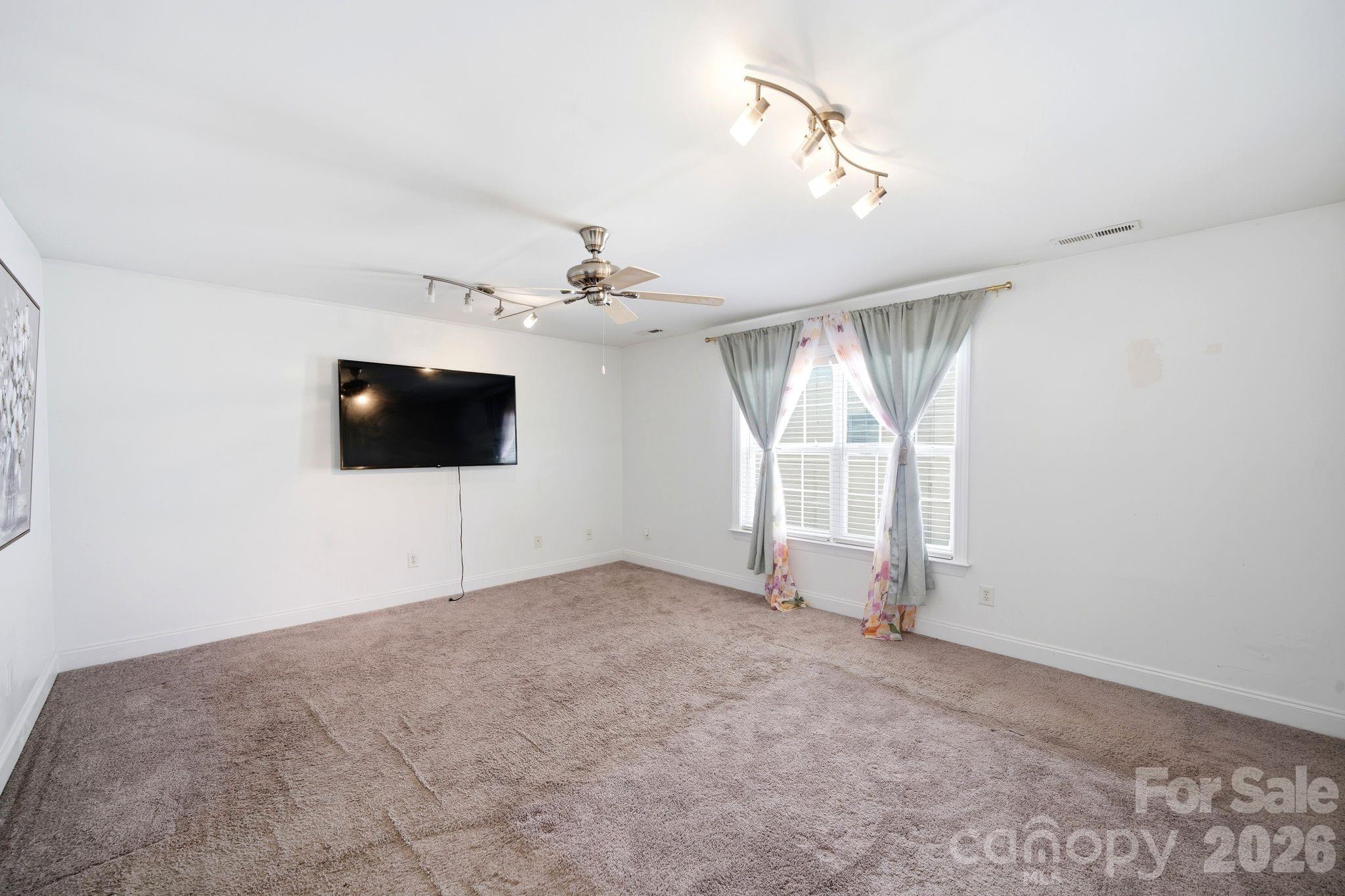 8505 Delamere Lane — Charlotte
