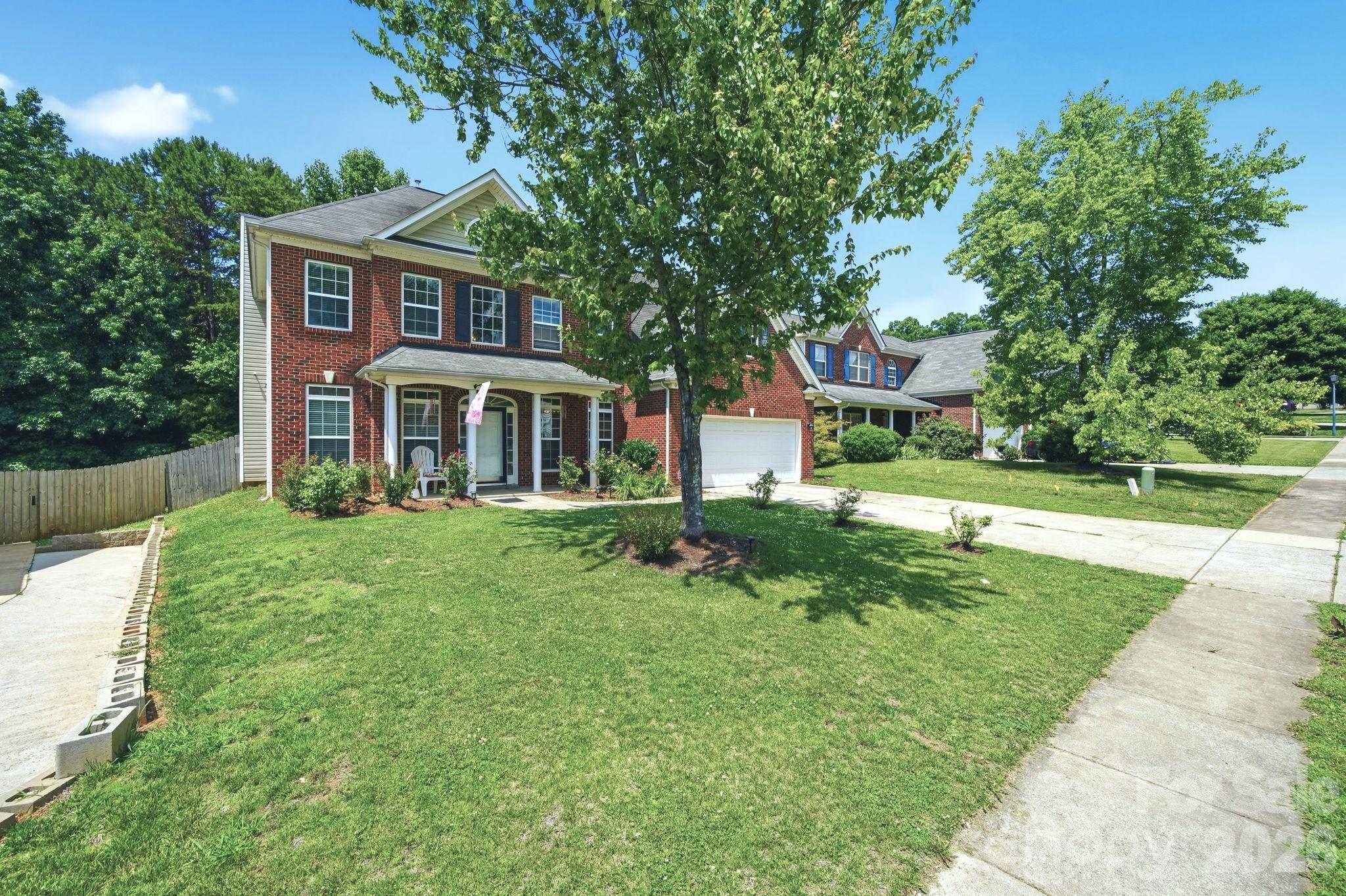 8505 Delamere Lane — Charlotte