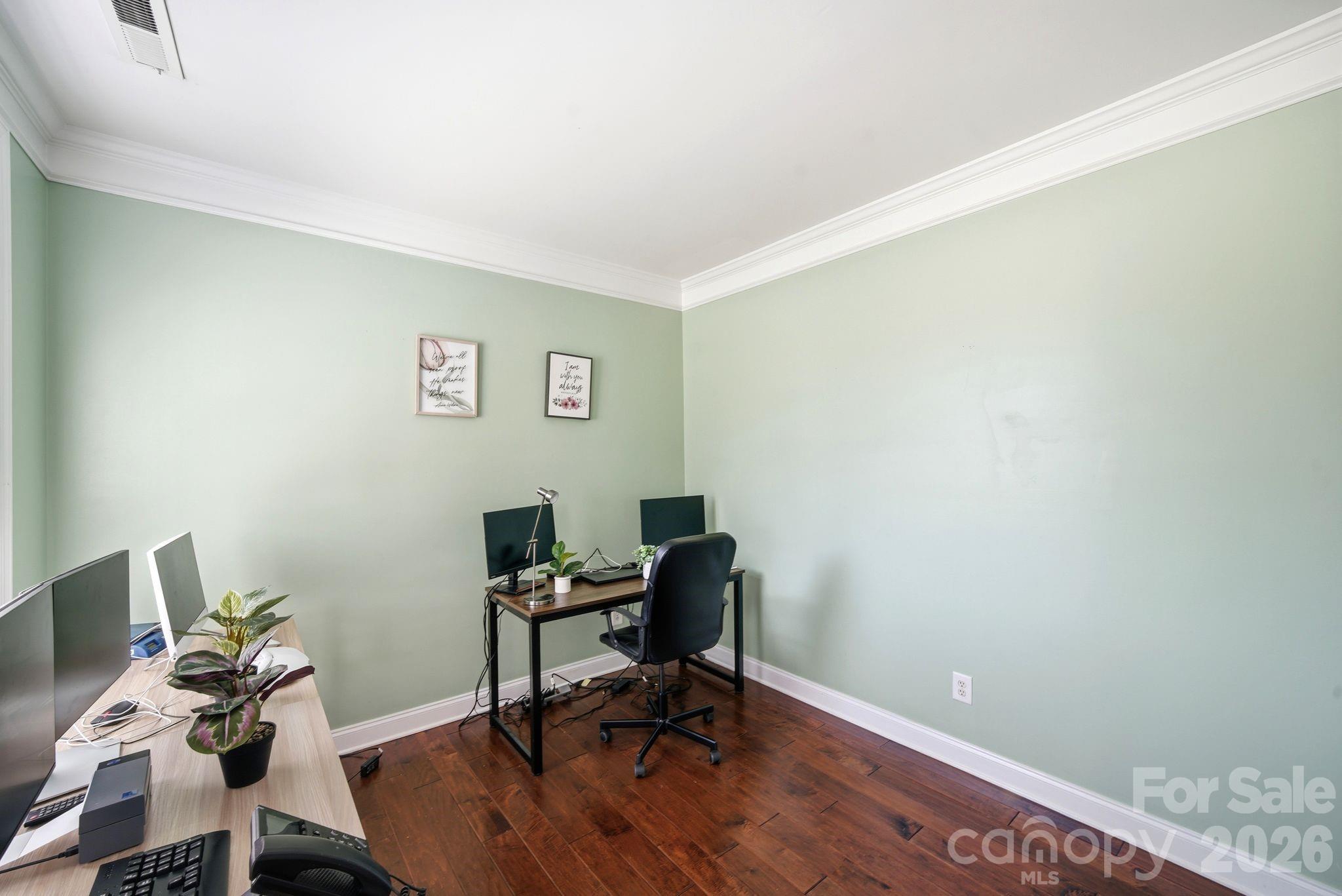 8505 Delamere Lane — Charlotte