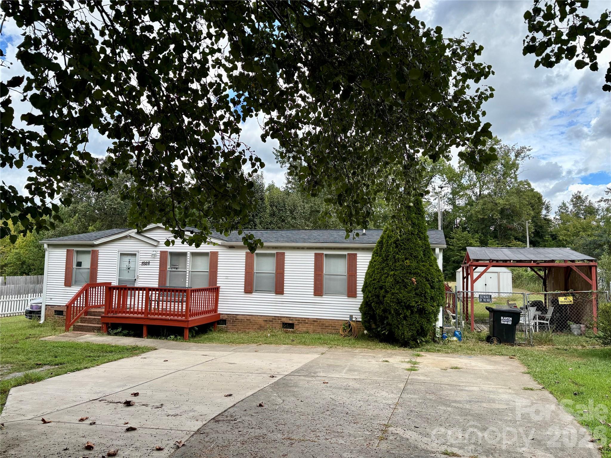 5928 Lewis Road — Gastonia