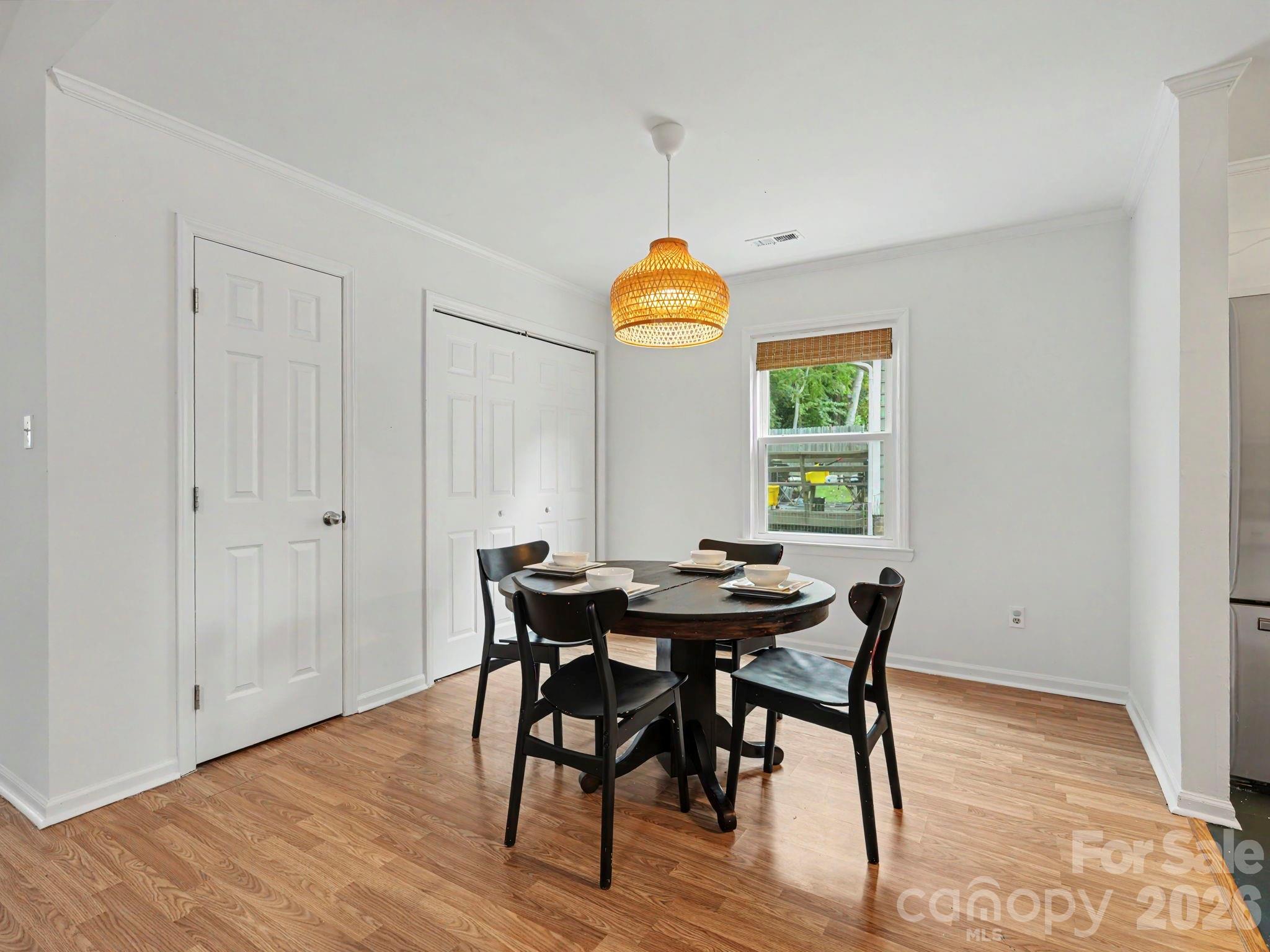 7239 Lockmont Drive — Charlotte