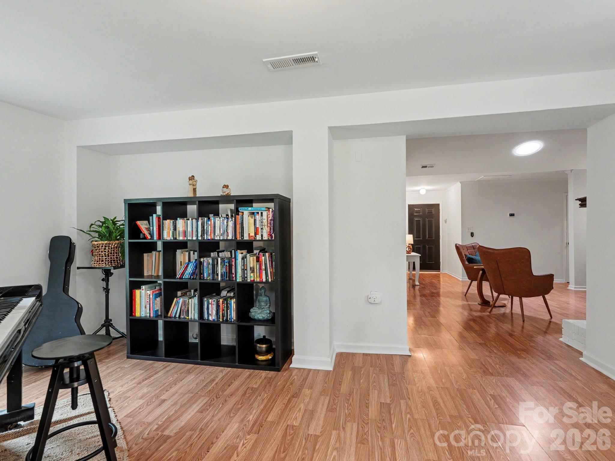 7239 Lockmont Drive — Charlotte