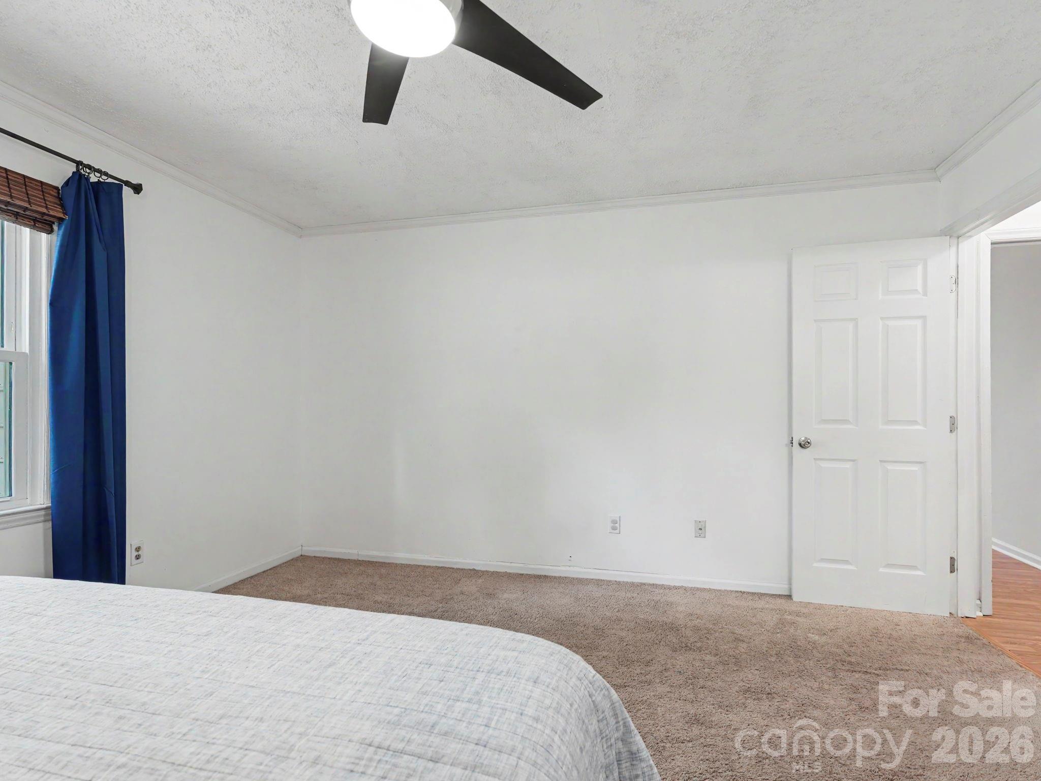 7239 Lockmont Drive — Charlotte