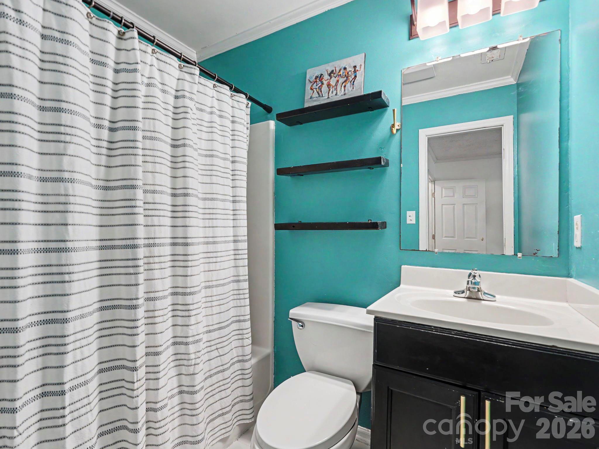 7239 Lockmont Drive — Charlotte