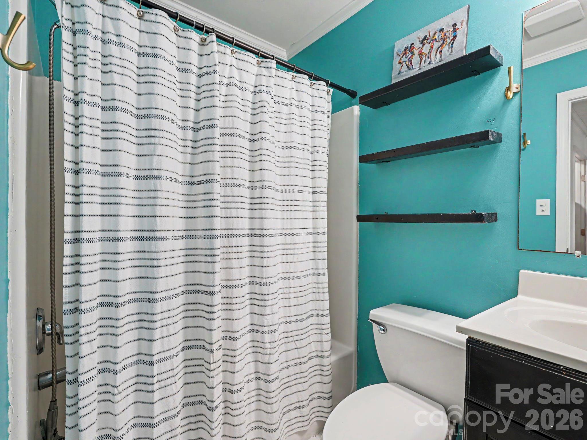 7239 Lockmont Drive — Charlotte