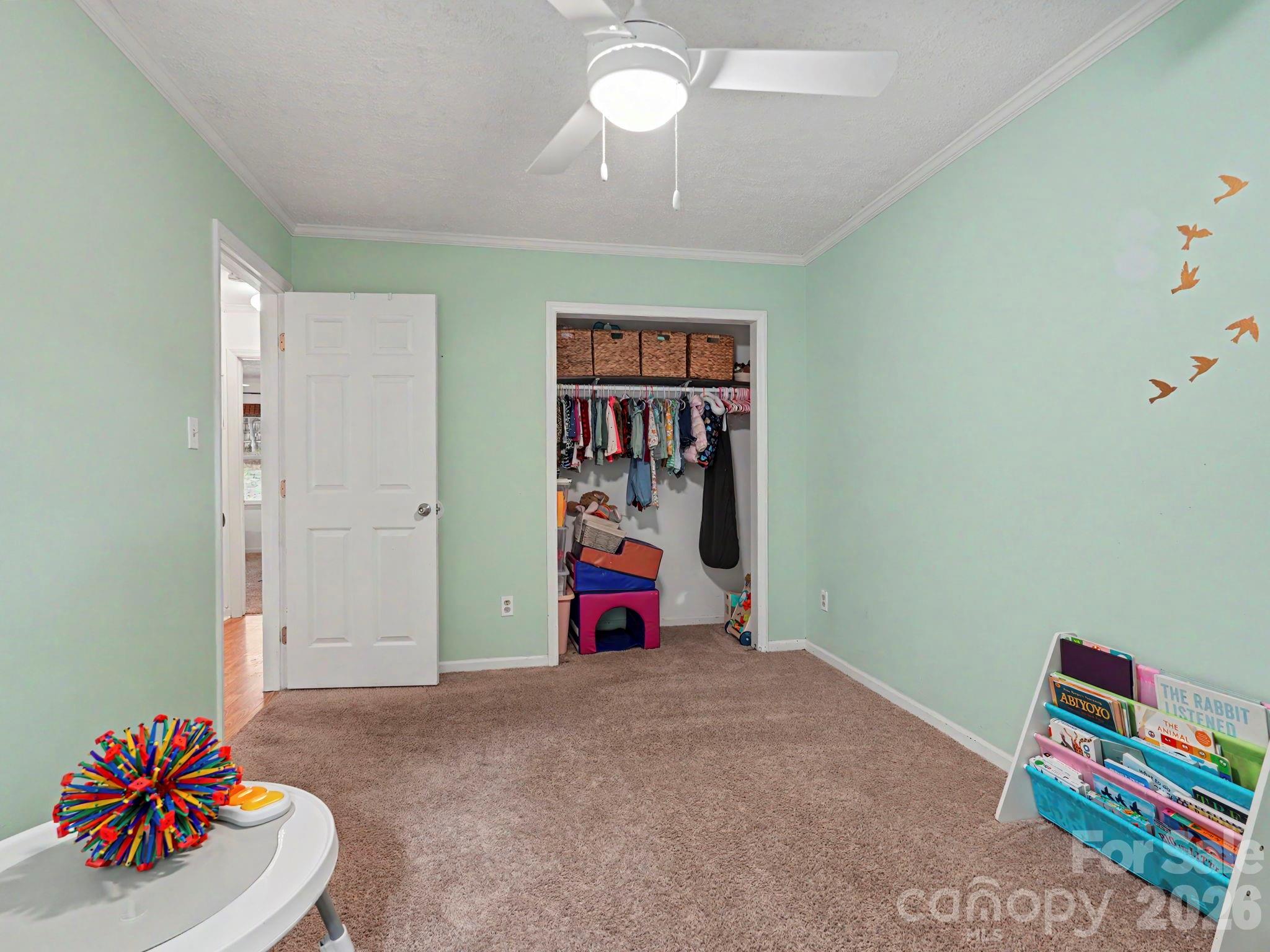 7239 Lockmont Drive — Charlotte