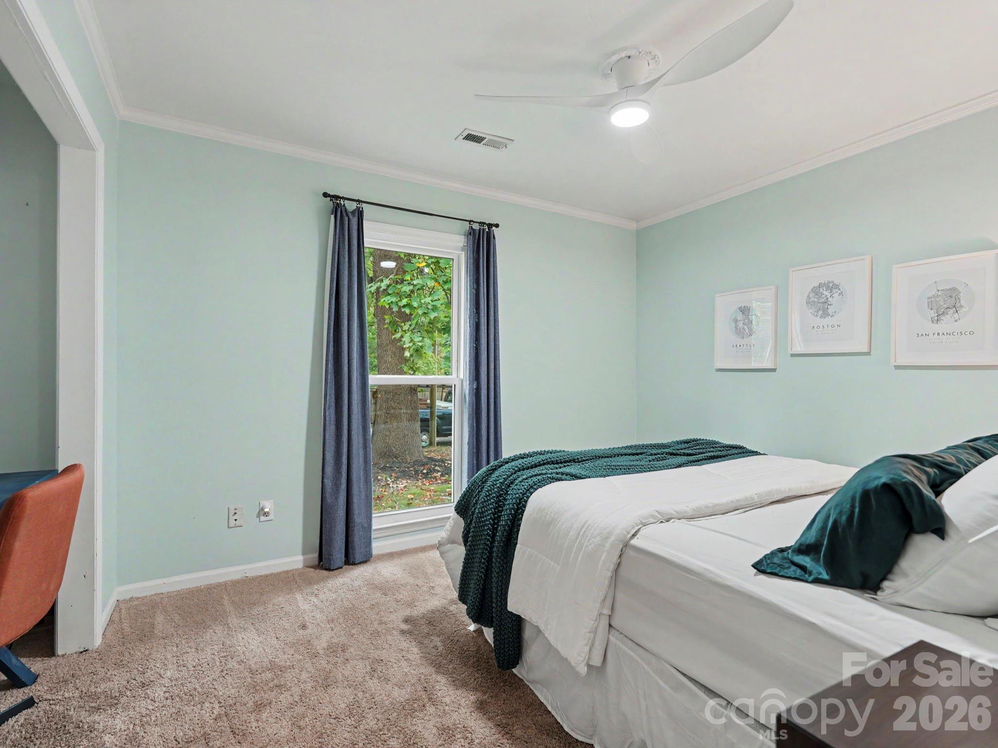 7239 Lockmont Drive — Charlotte