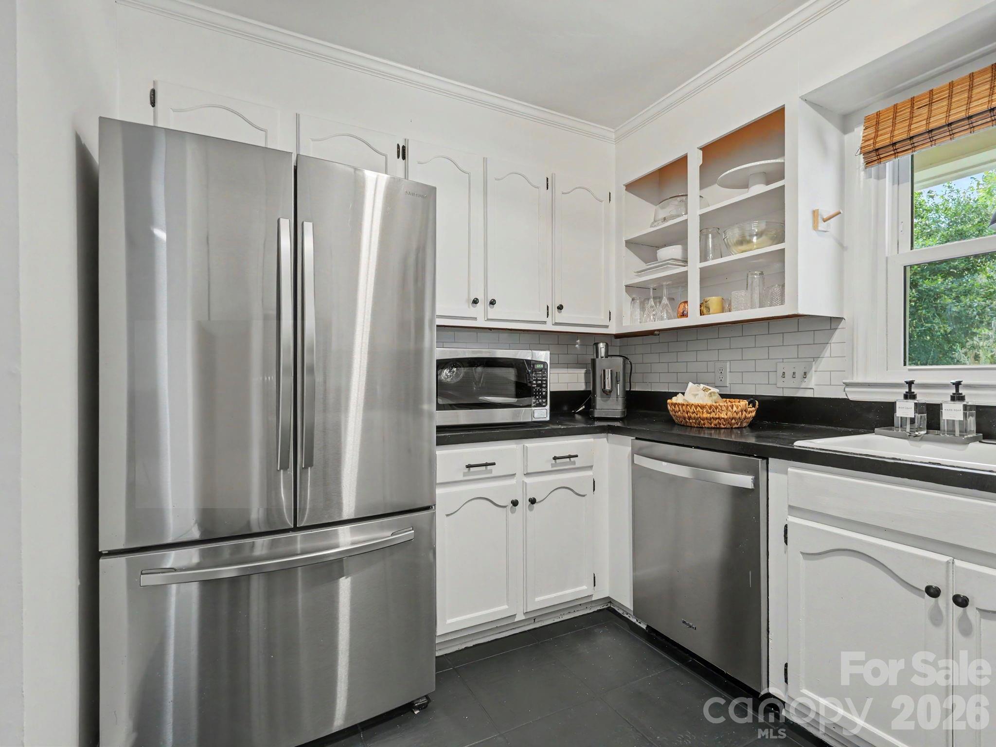 7239 Lockmont Drive — Charlotte
