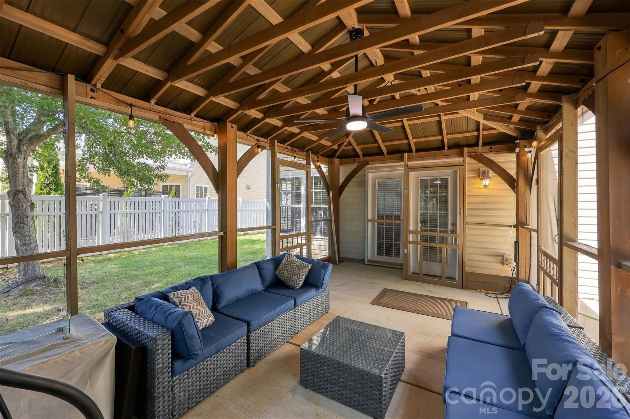 15110 Redwood Valley Lane — Charlotte