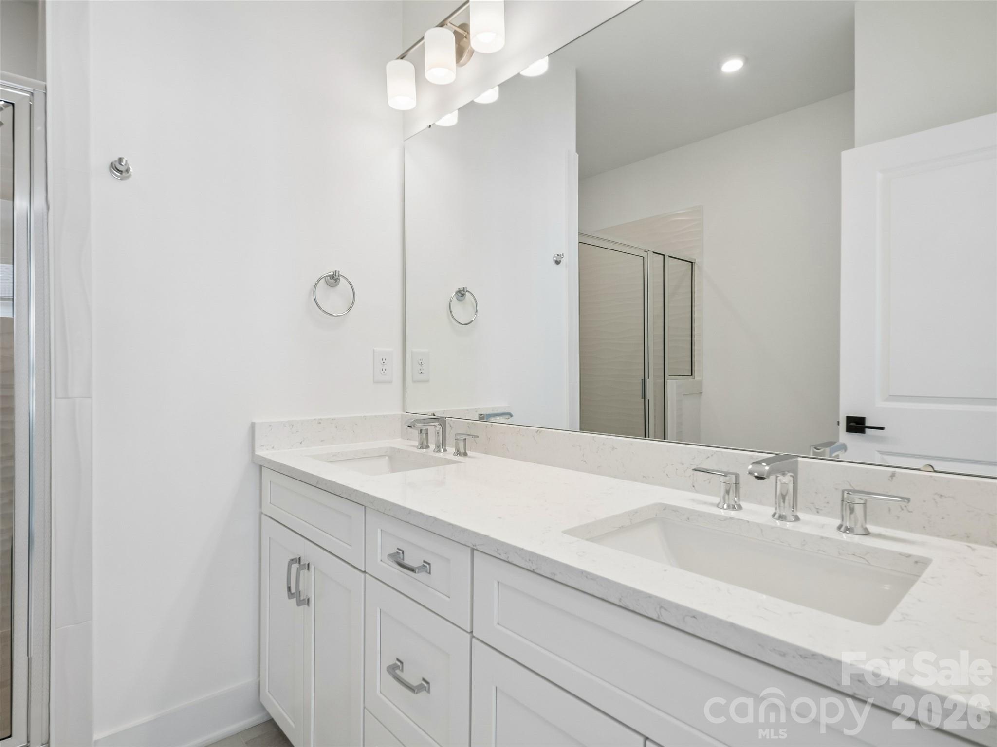 3708 S Tryon Street — Charlotte