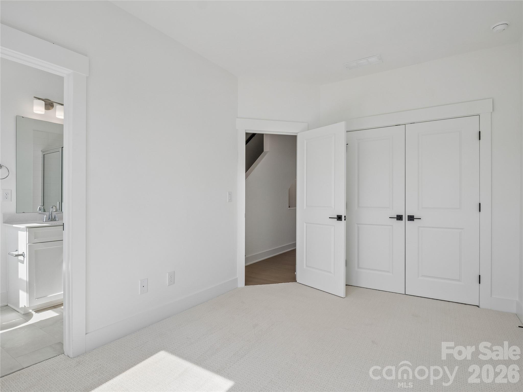 3708 S Tryon Street — Charlotte