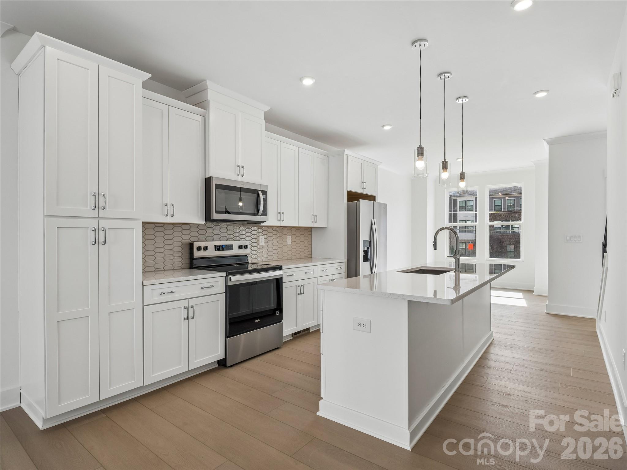 3708 S Tryon Street — Charlotte