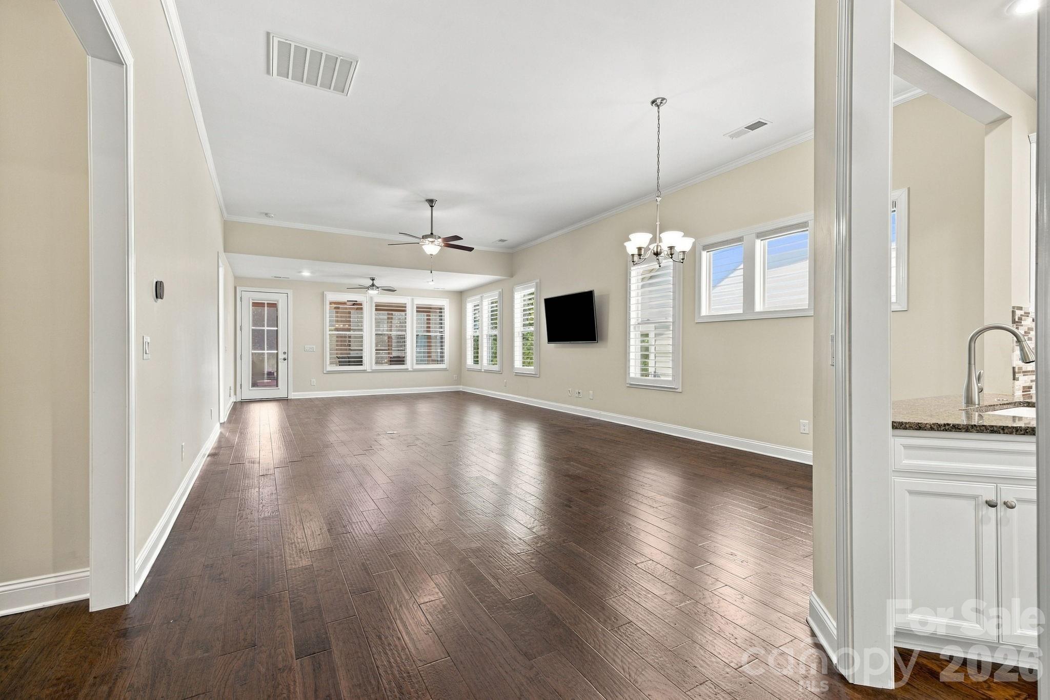 8407 Festival Way — Charlotte