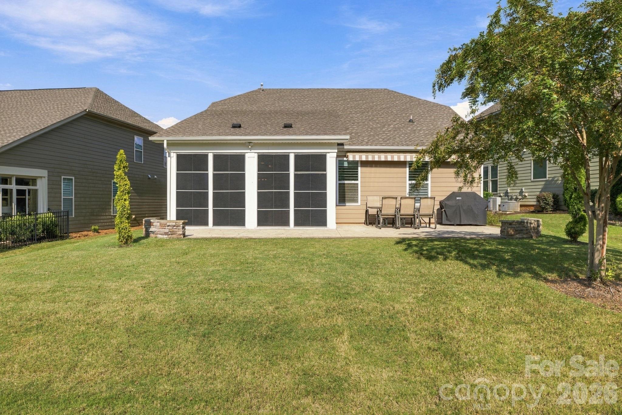8407 Festival Way — Charlotte
