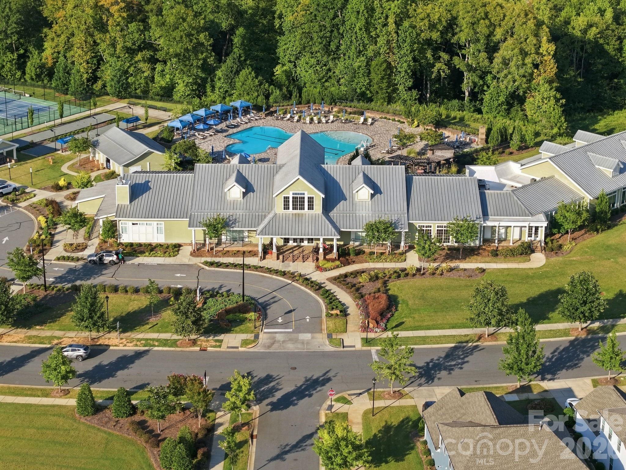 8407 Festival Way — Charlotte