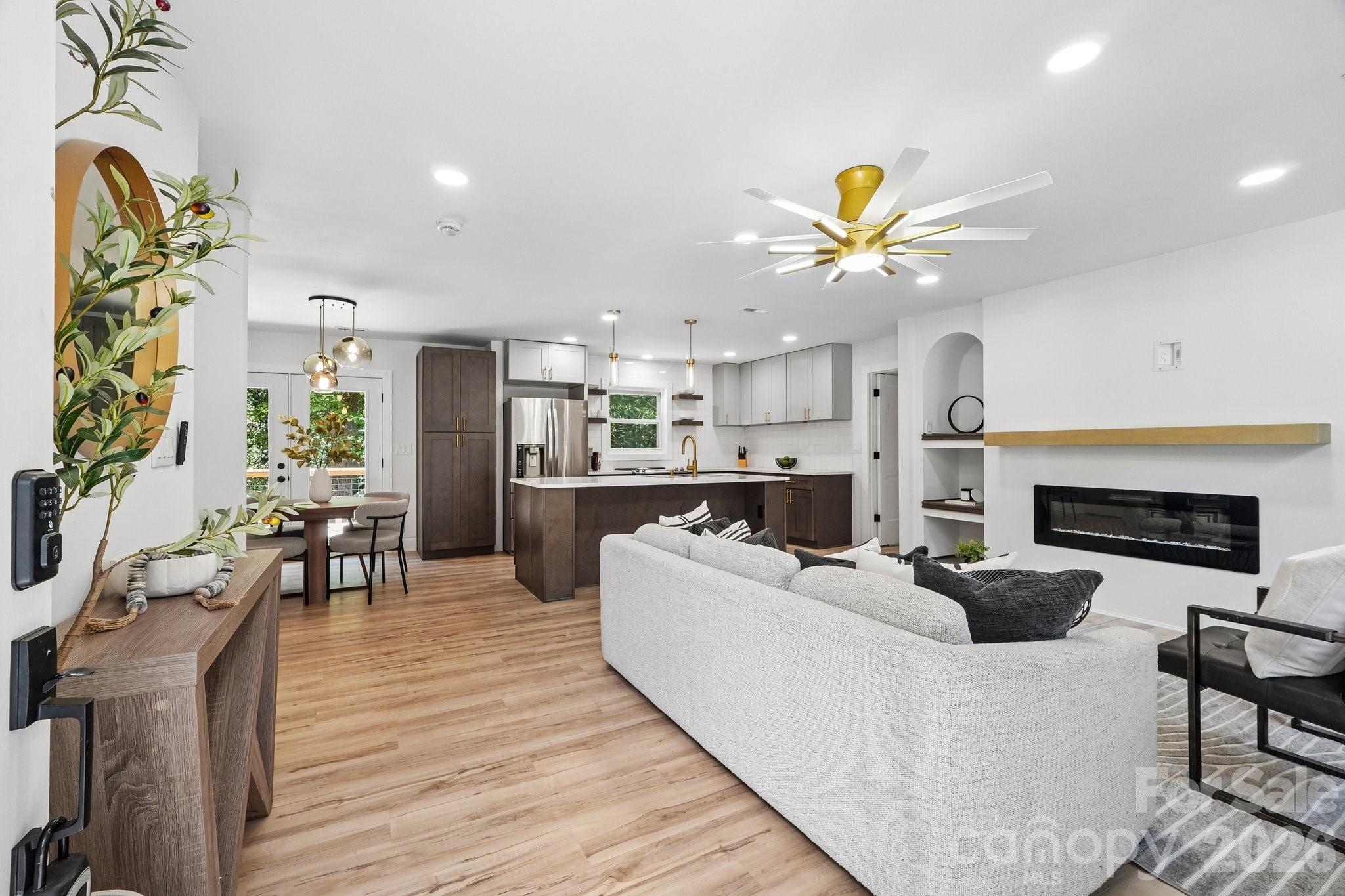 539 Frank Drive — Charlotte
