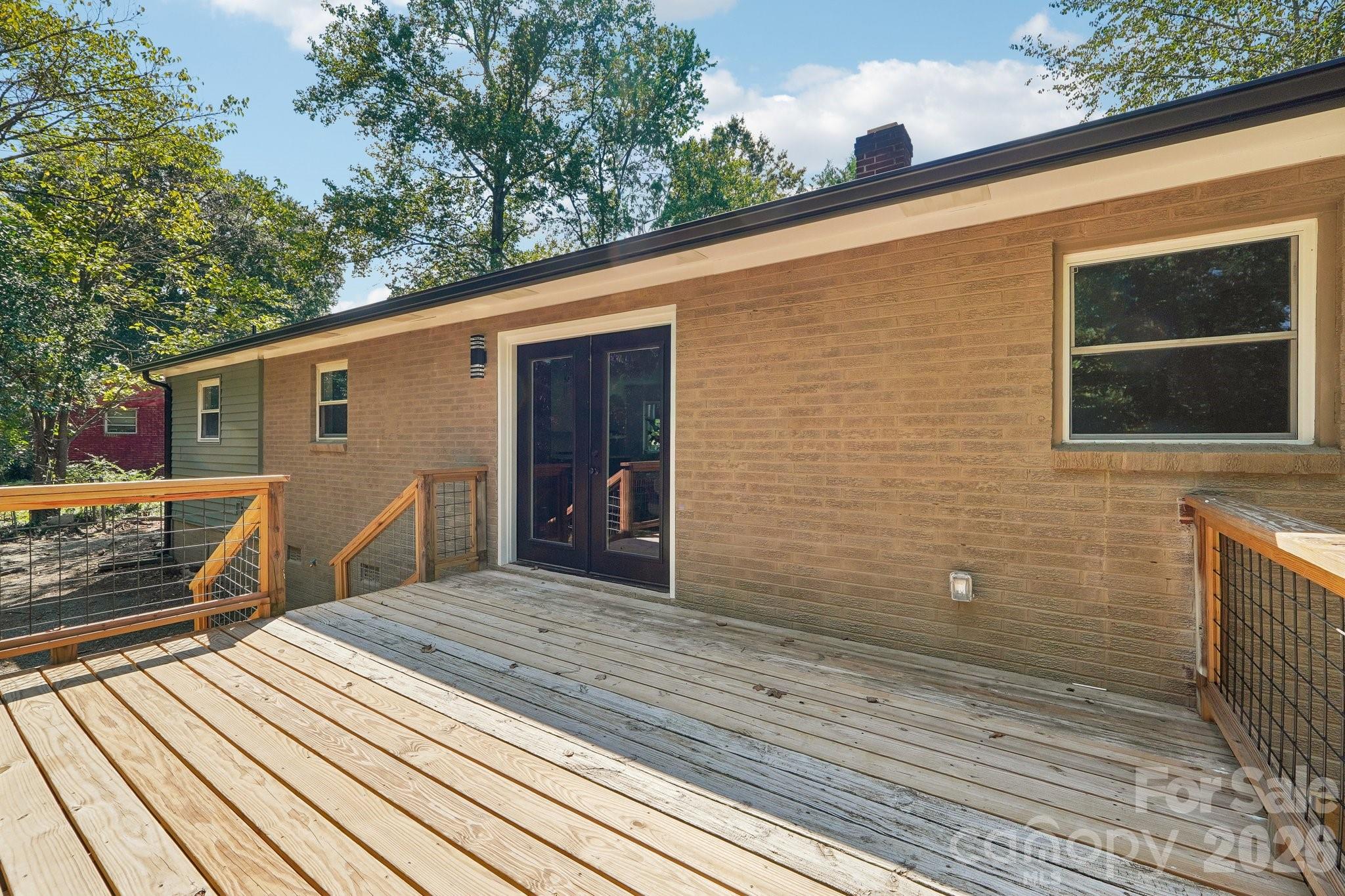 539 Frank Drive — Charlotte