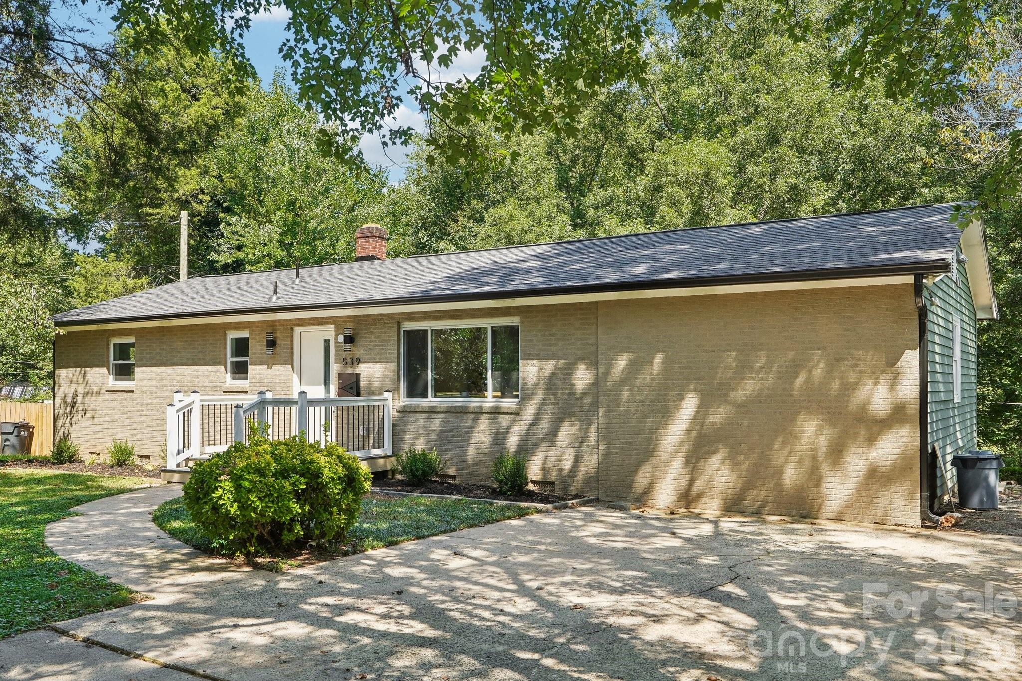 539 Frank Drive — Charlotte