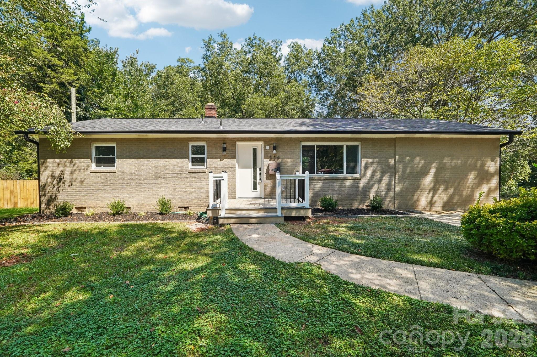 539 Frank Drive — Charlotte