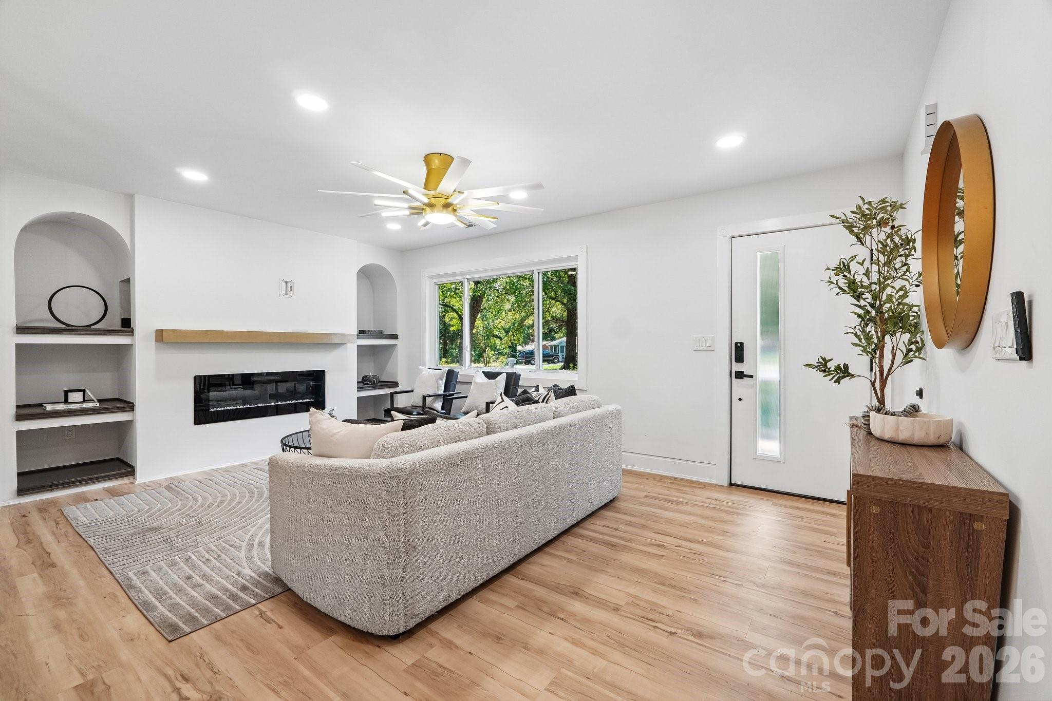 539 Frank Drive — Charlotte
