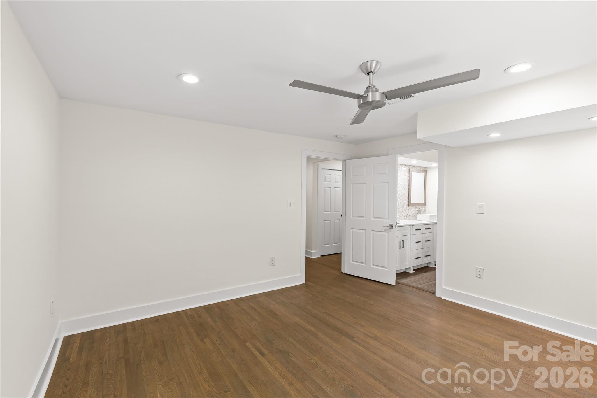442 Lorna Street — Charlotte