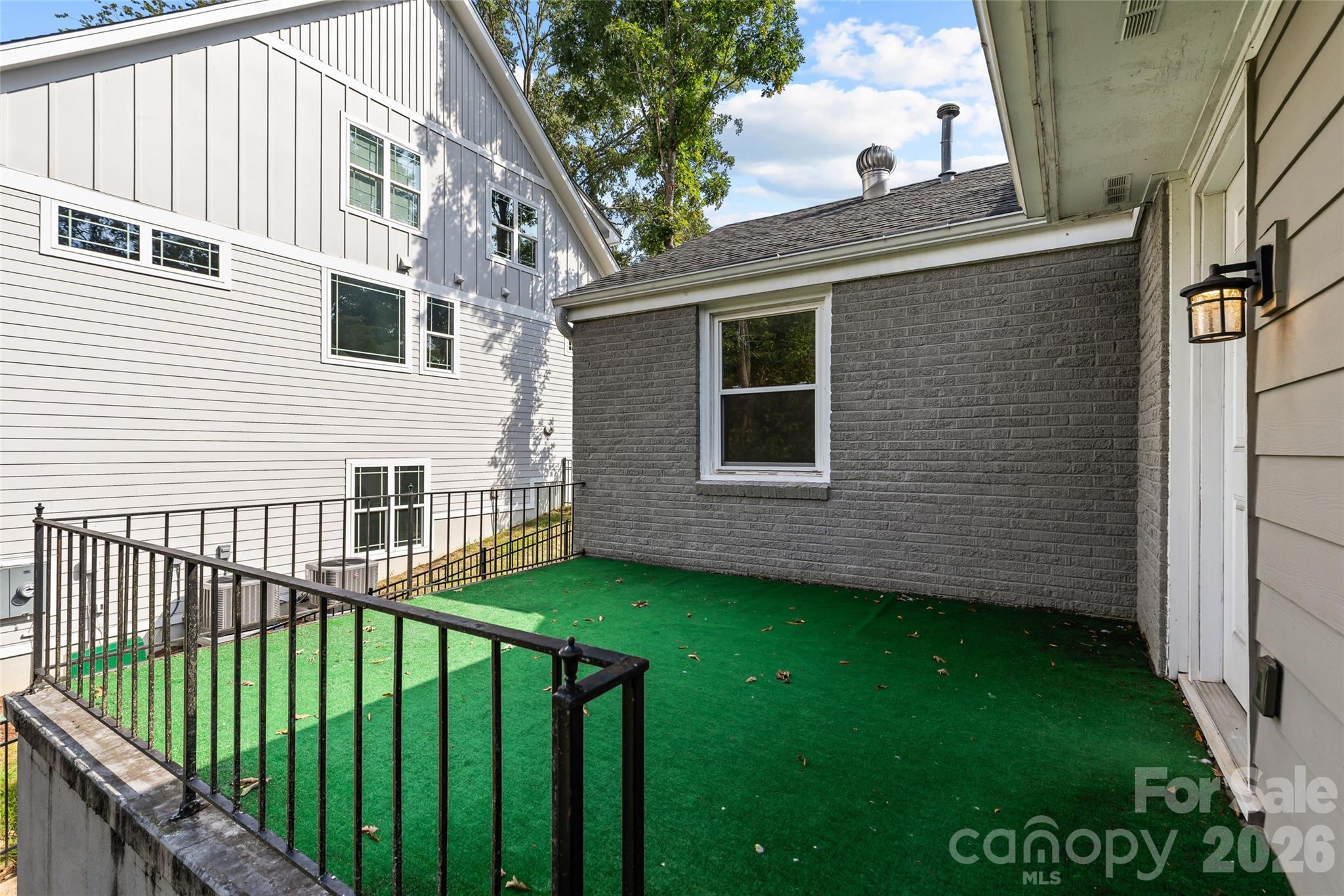 442 Lorna Street — Charlotte