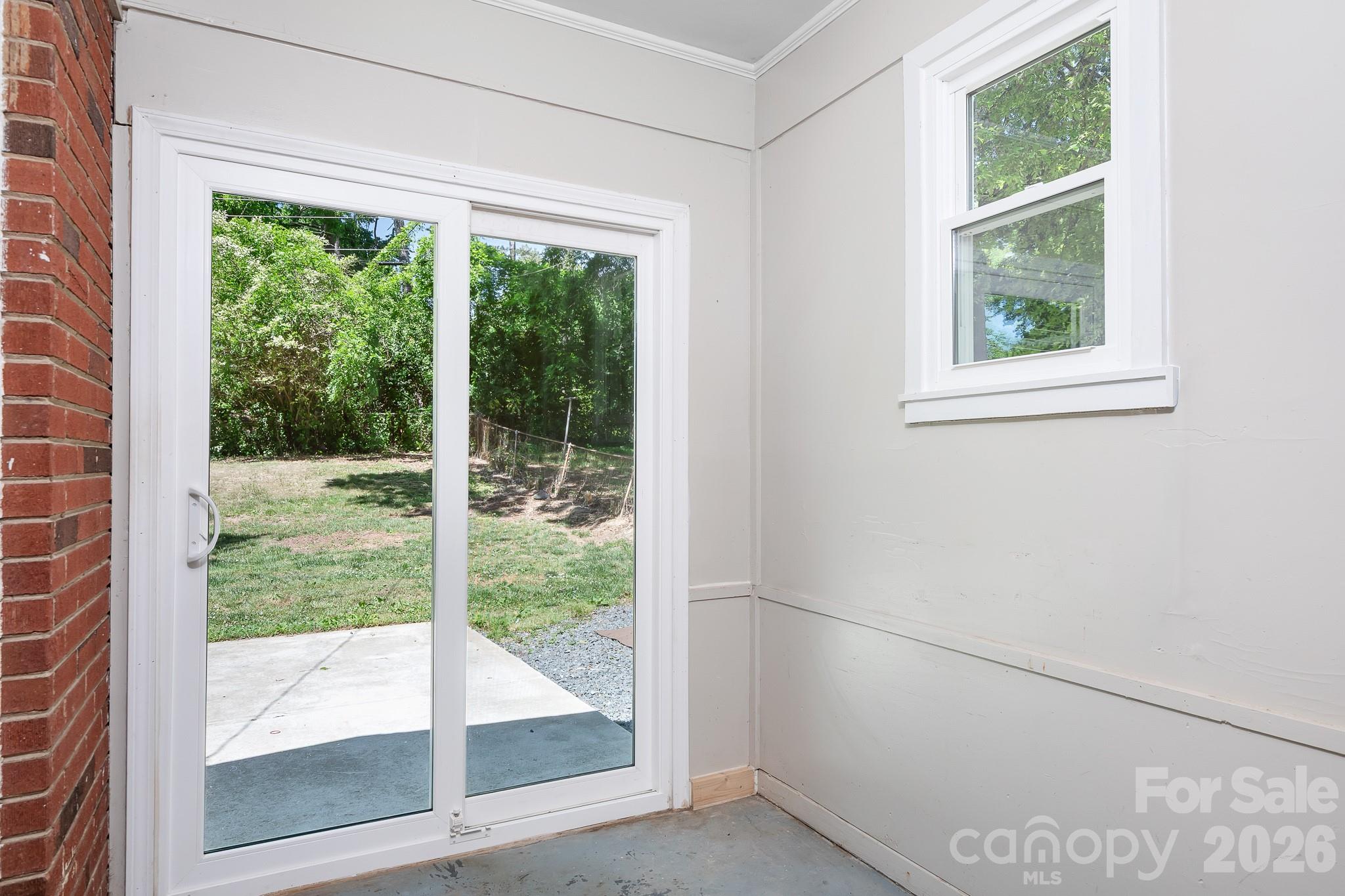 3960 Bristol Drive — Charlotte