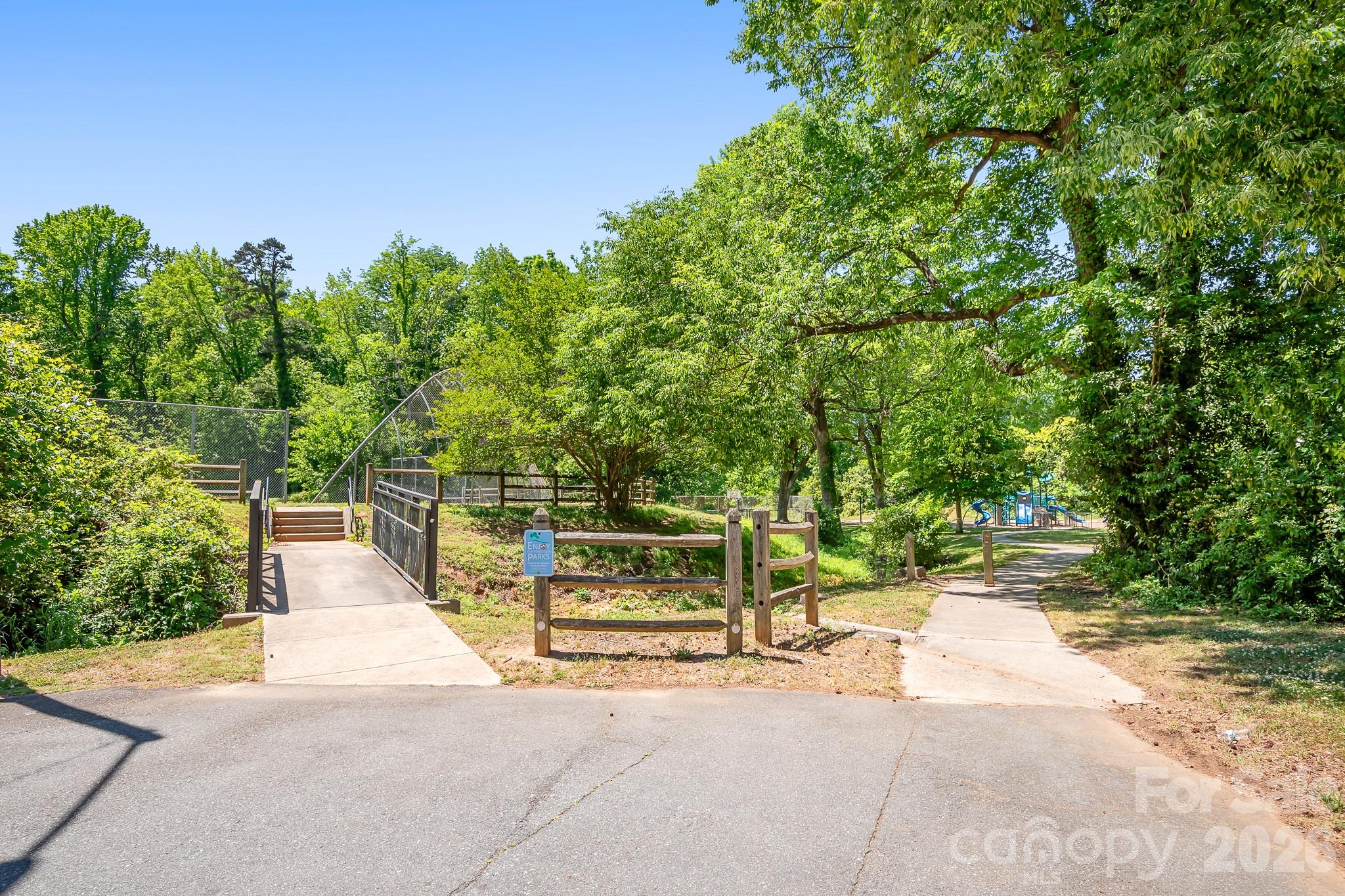 3960 Bristol Drive — Charlotte
