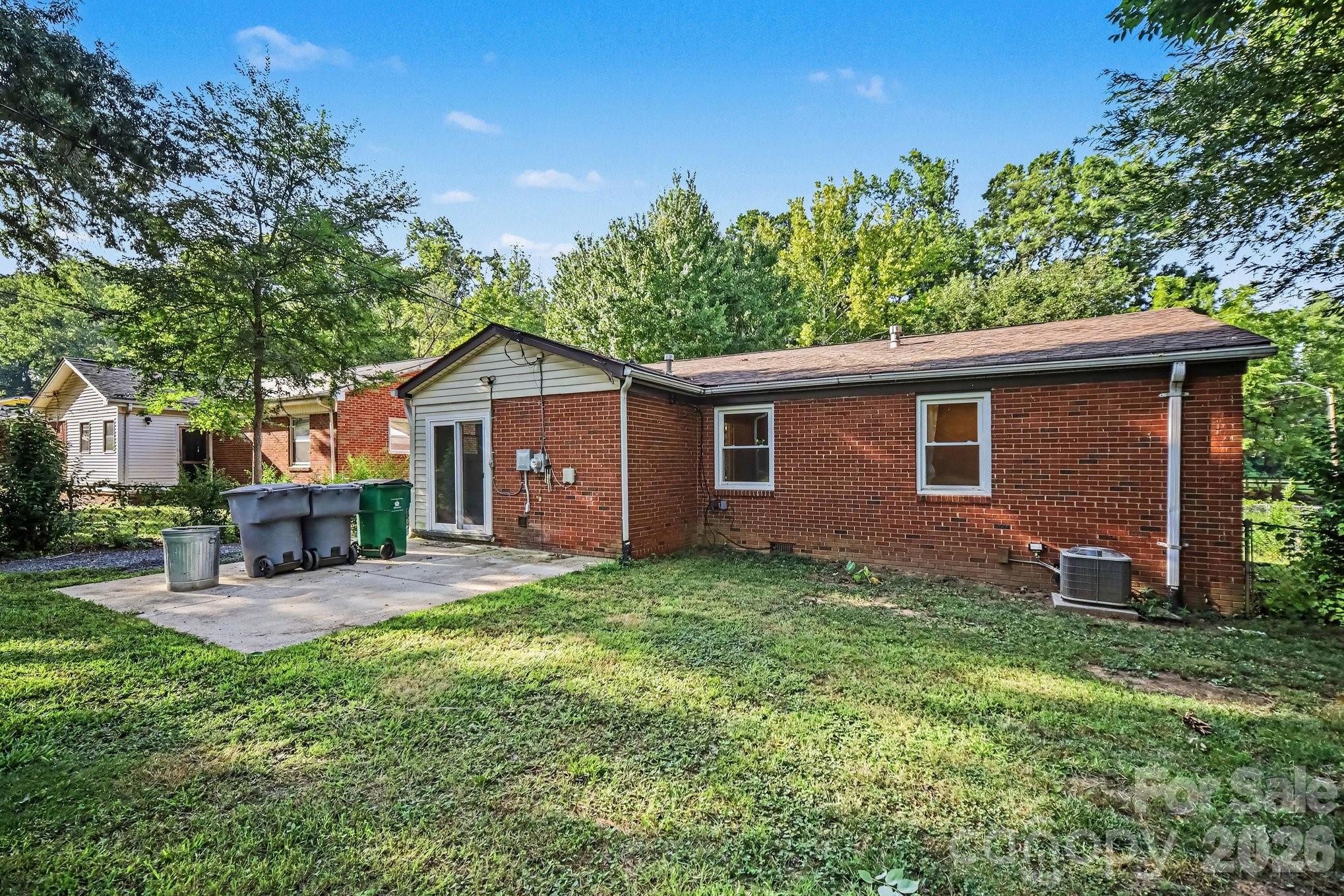 3960 Bristol Drive — Charlotte