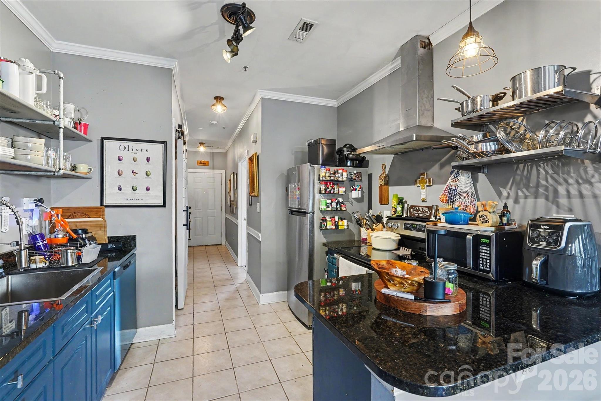 9243 Meadow Vista Road #302 — Charlotte