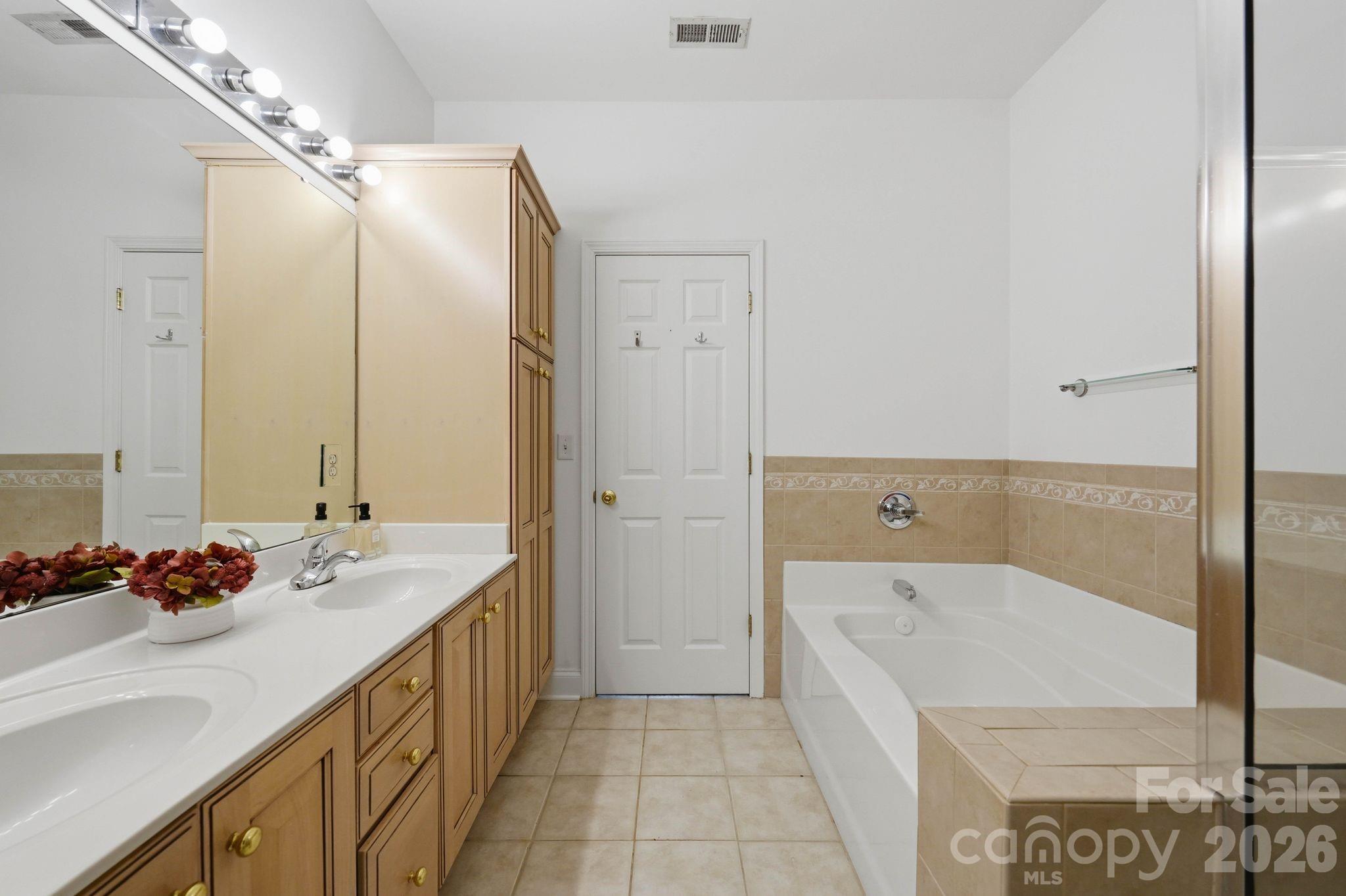 18810 Cloverstone Circle — Cornelius