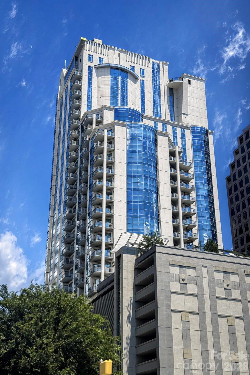 333 W Trade Street #907 — Charlotte