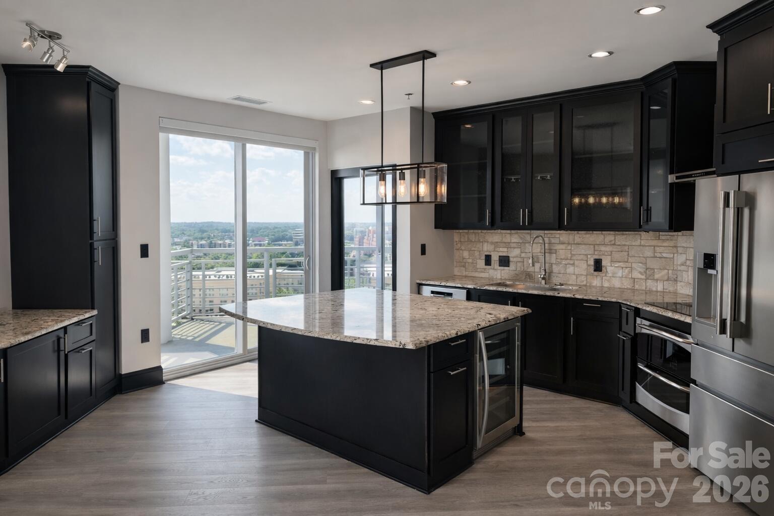 333 W Trade Street #907 — Charlotte