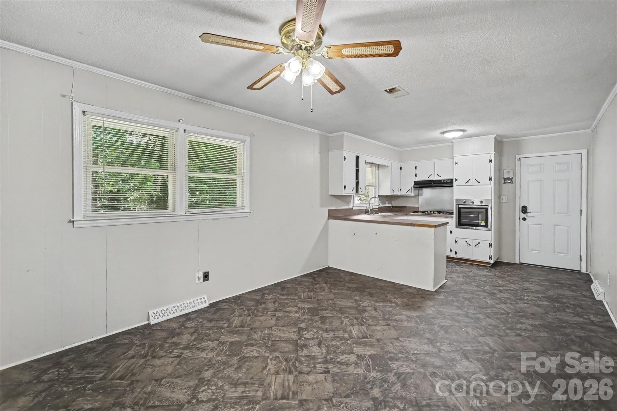 829 Vancouver Lane — Gastonia