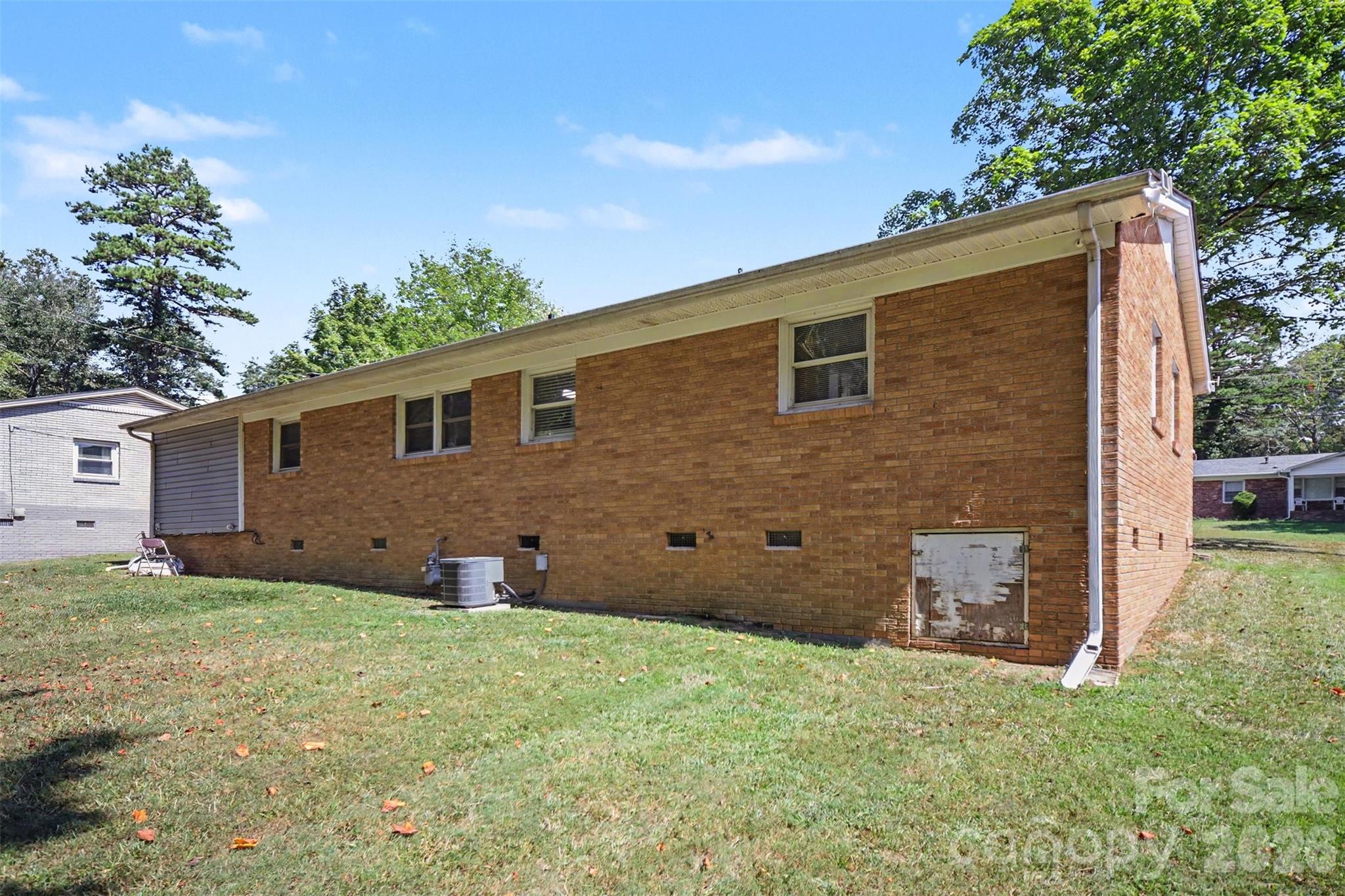 829 Vancouver Lane — Gastonia