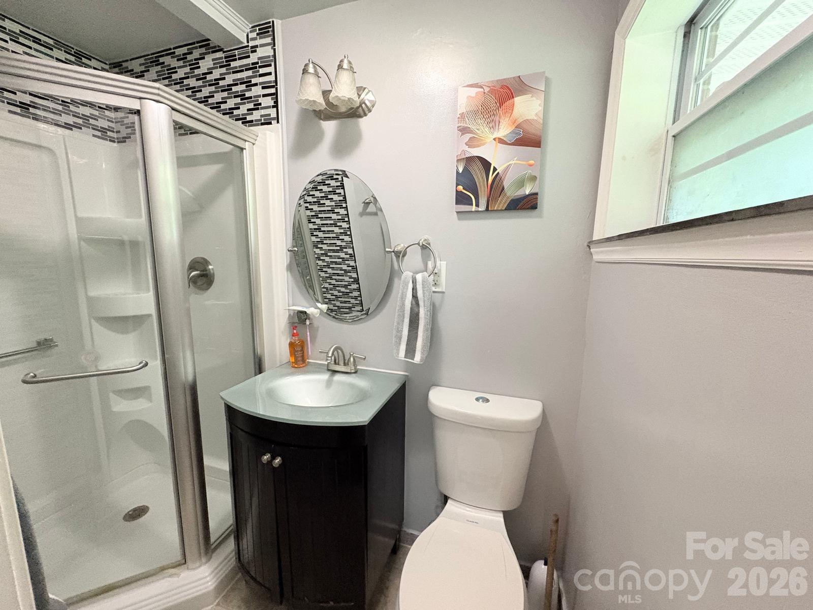 818 Hillcrest Avenue — Gastonia