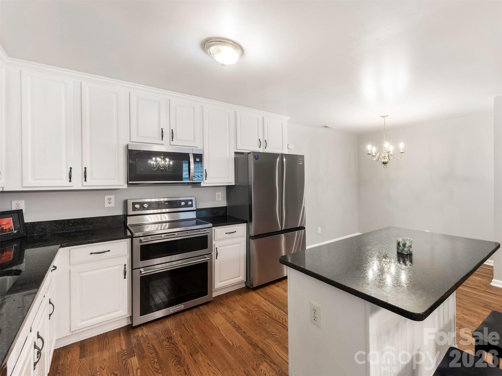6238 King George Drive — Charlotte