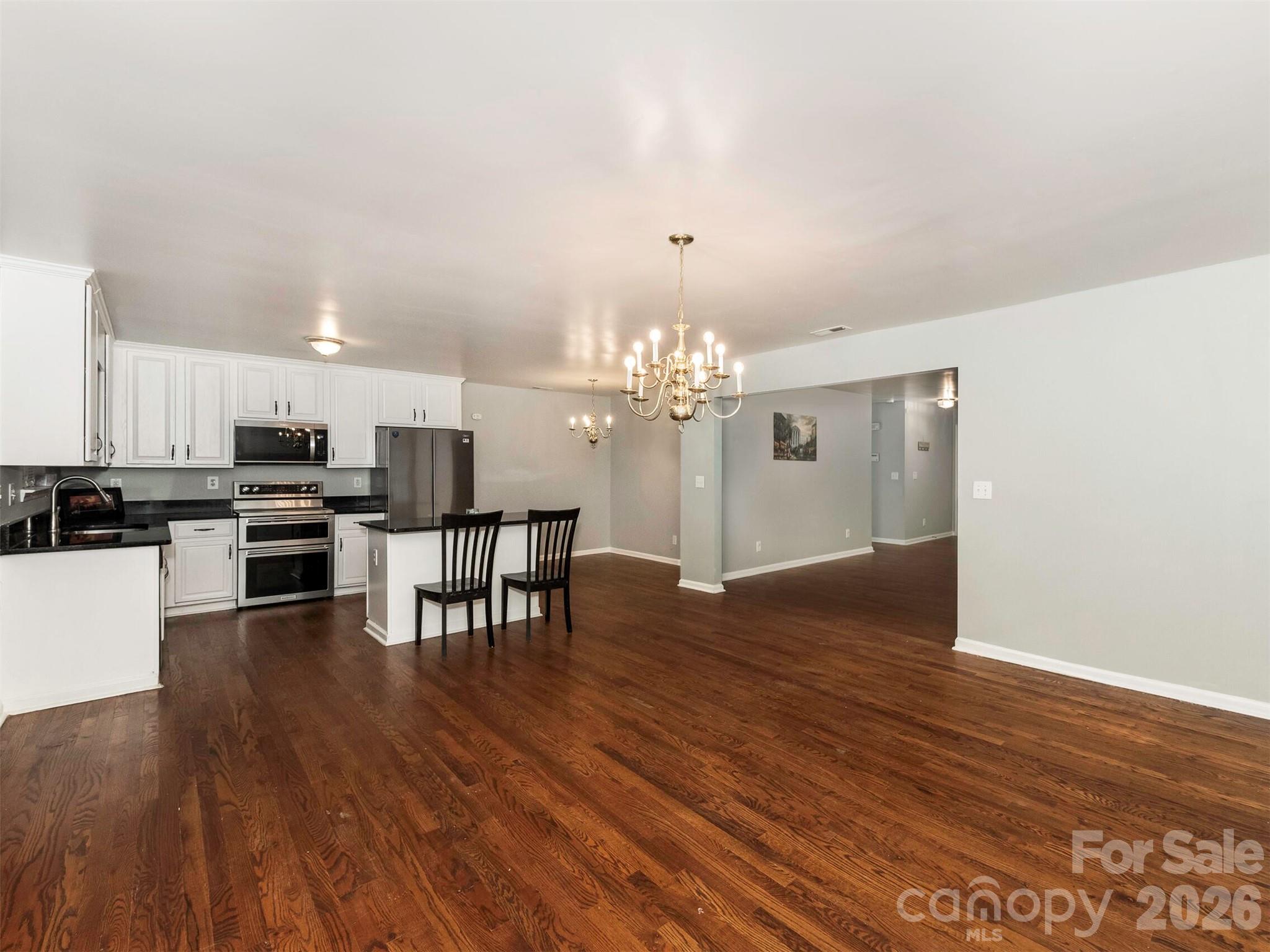6238 King George Drive — Charlotte