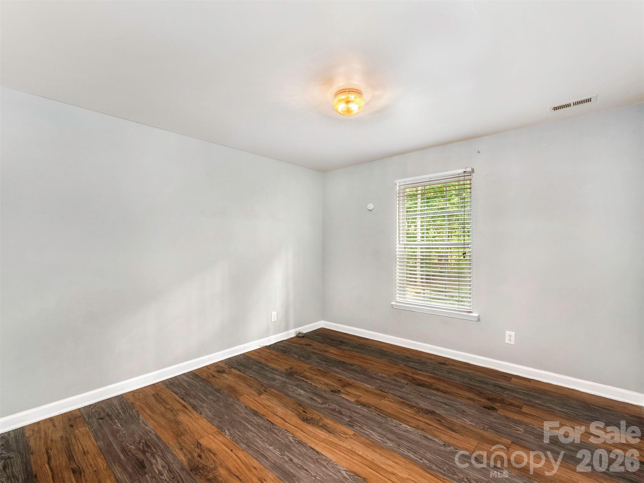 6238 King George Drive — Charlotte